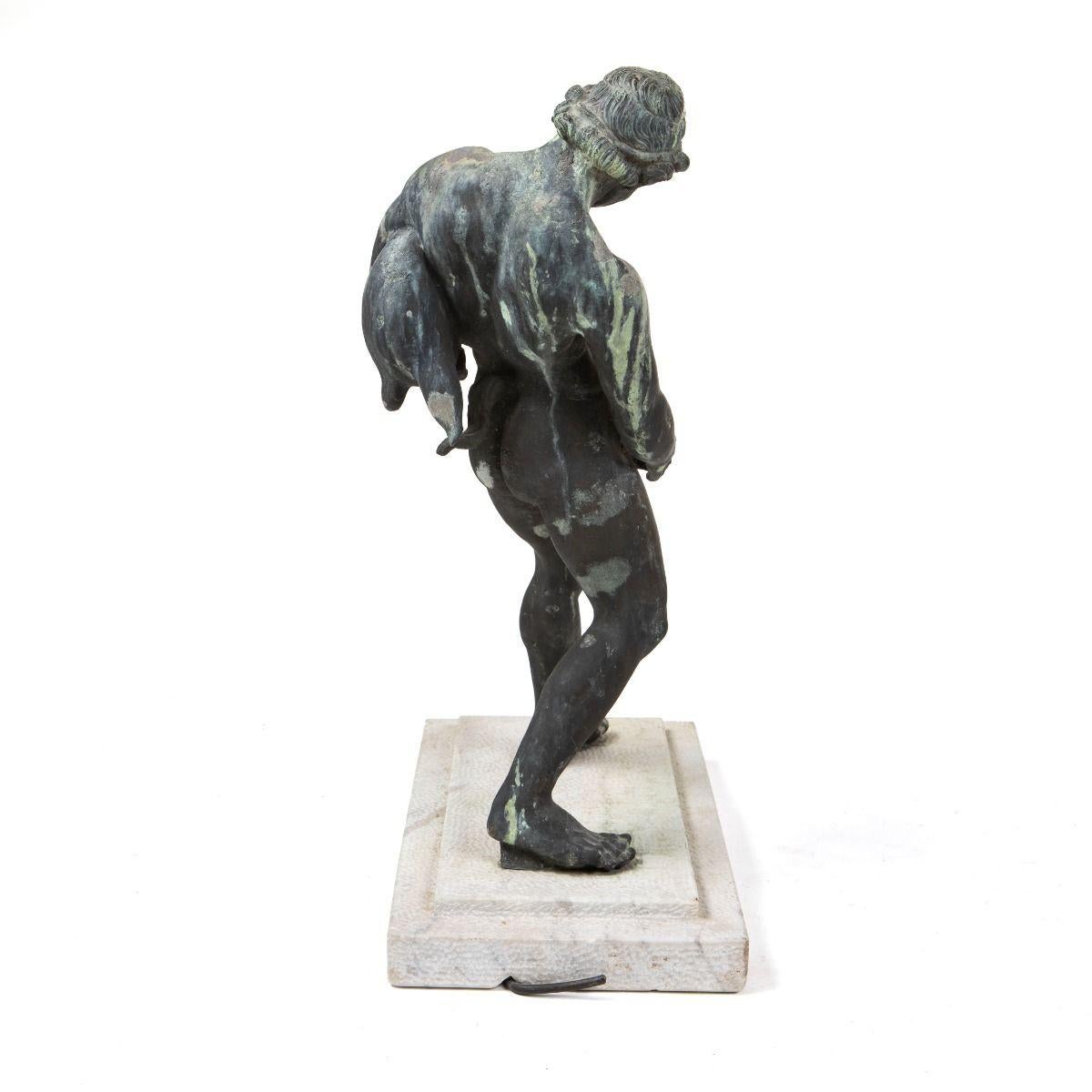 Bacchus Bronzeskulptur auf Sandsteinsockel, Italien 18.-19. (Italienisch) im Angebot