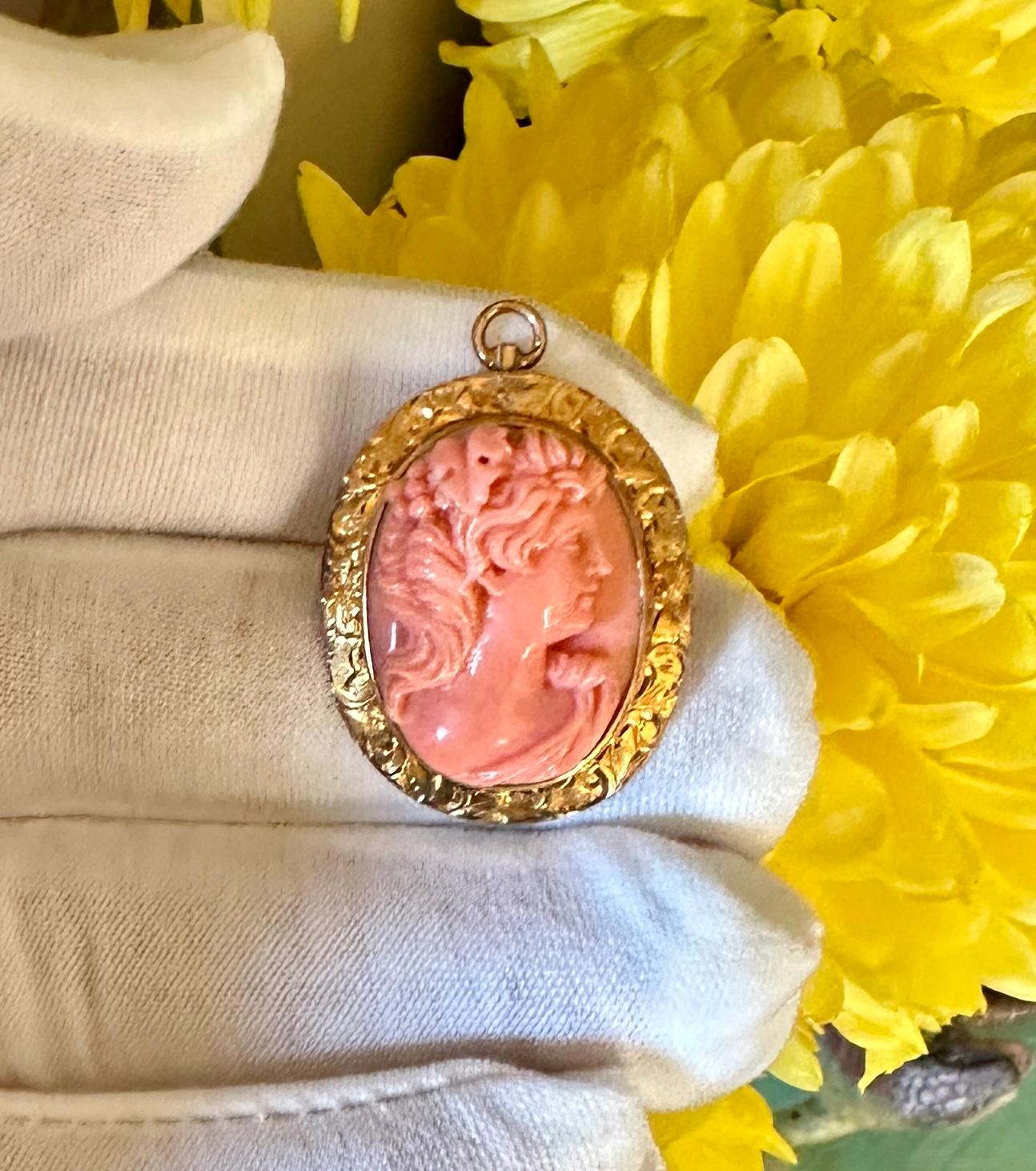 Bacchus Coral Cameo Pendant Necklace Gold Neoclassical God Dionysus Victorian For Sale 2
