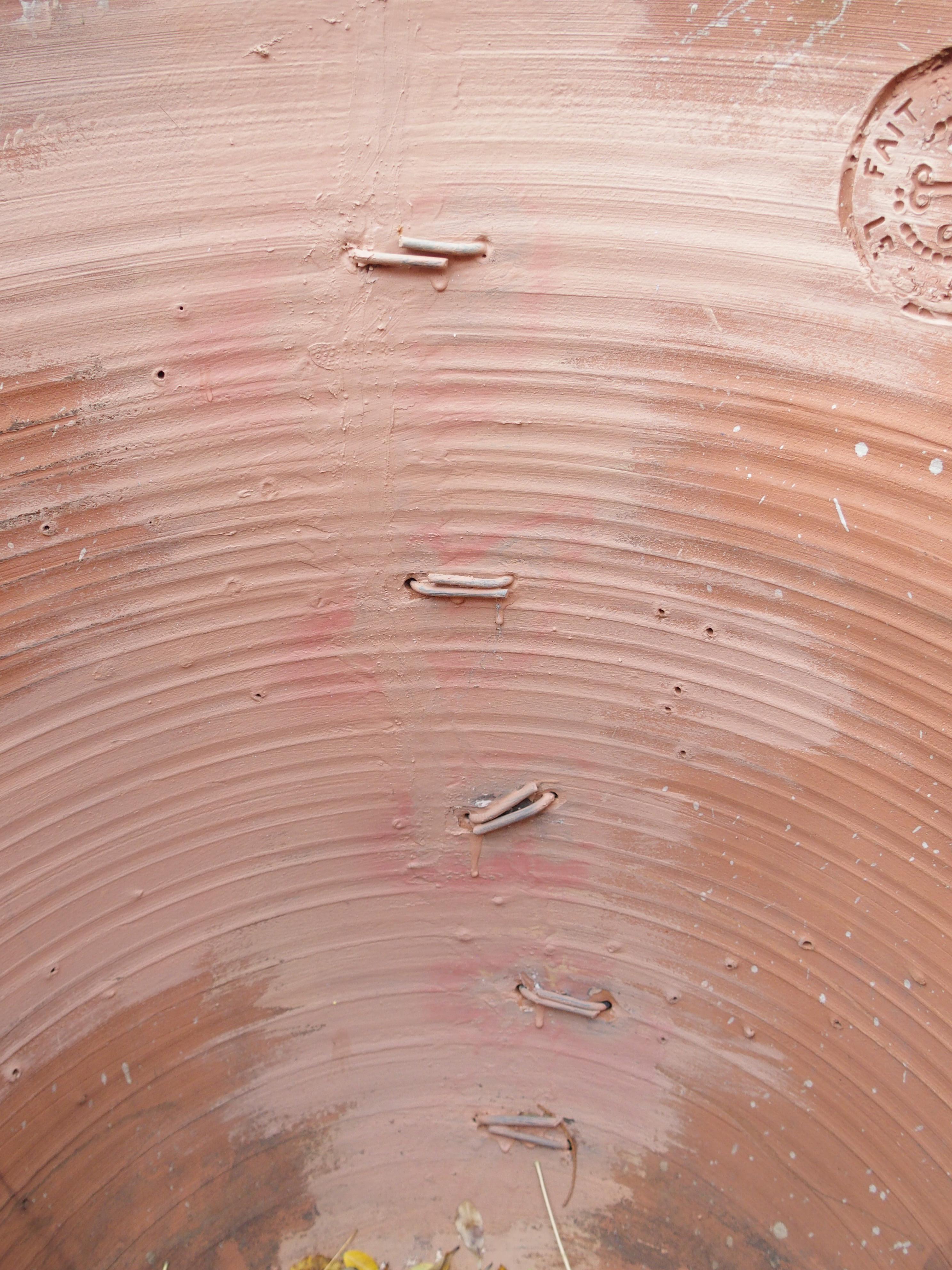 Fioriere Bacchus et Fauna grandi Anduze anticate con decoro Fleur De Lys in vendita 2