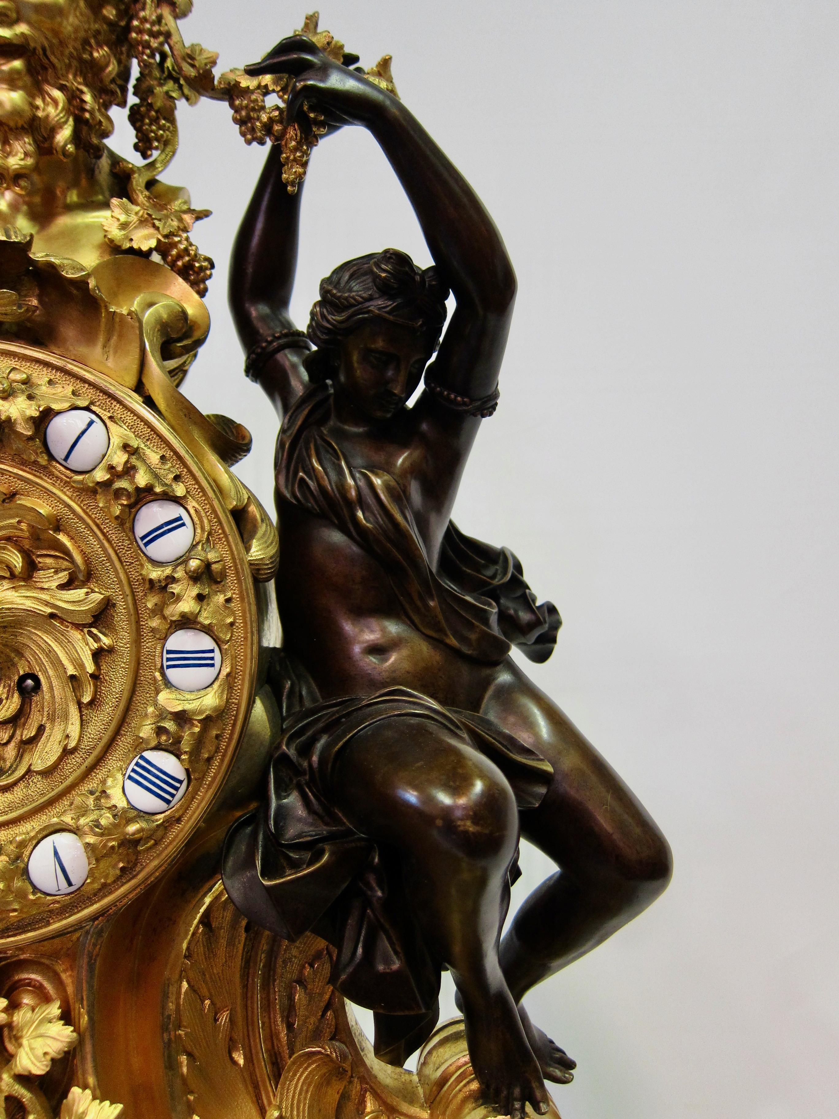 XIXe siècle Horloge de manteau Bacchus en vente