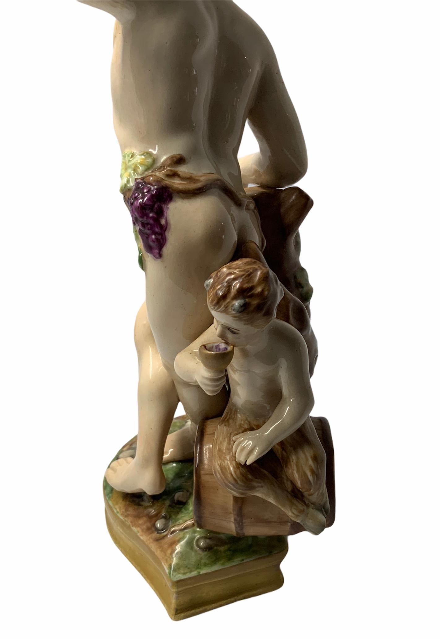Porcelaine Figurine en porcelaine de Bacchus en vente