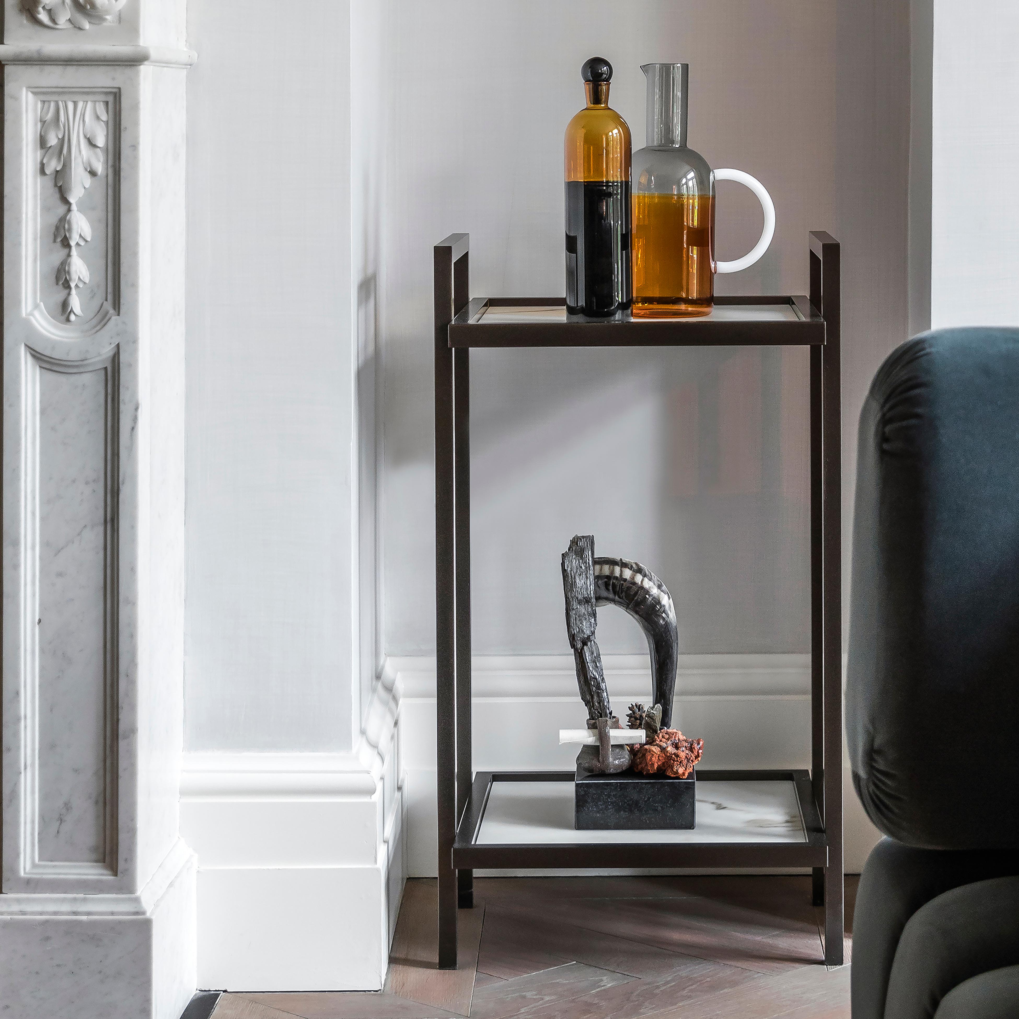 Couchtisch mit Konsolen-Beistelltisch aus Stahl und Marmoroberfläche im Angebot 1