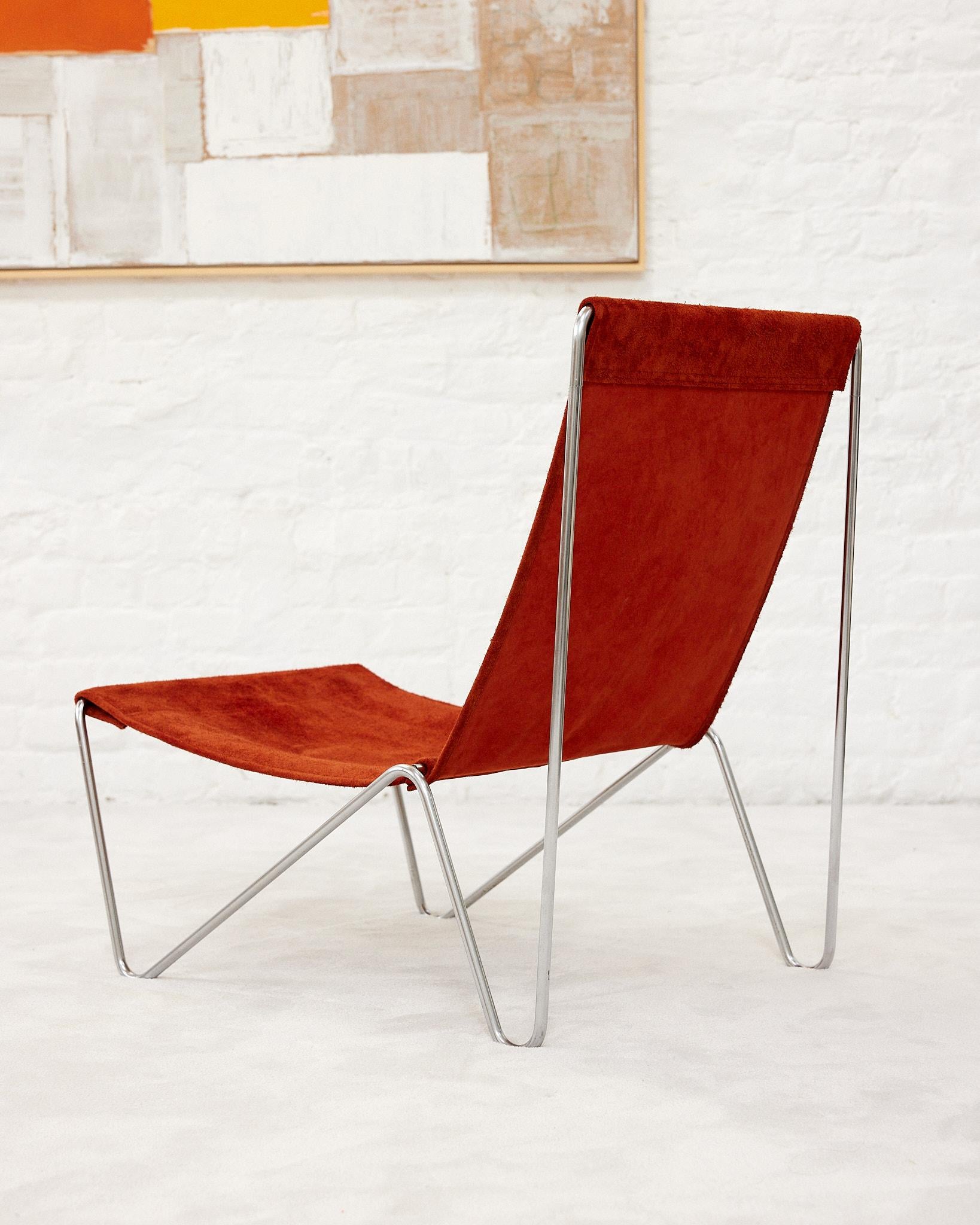 The “Bachelor” chair has been known as being the first success of Verner Panton. An original Fritz Hansen work designed and created in 1953. The chair was marketed toward businesses, and known as “Bachelor” chair because they were intended for