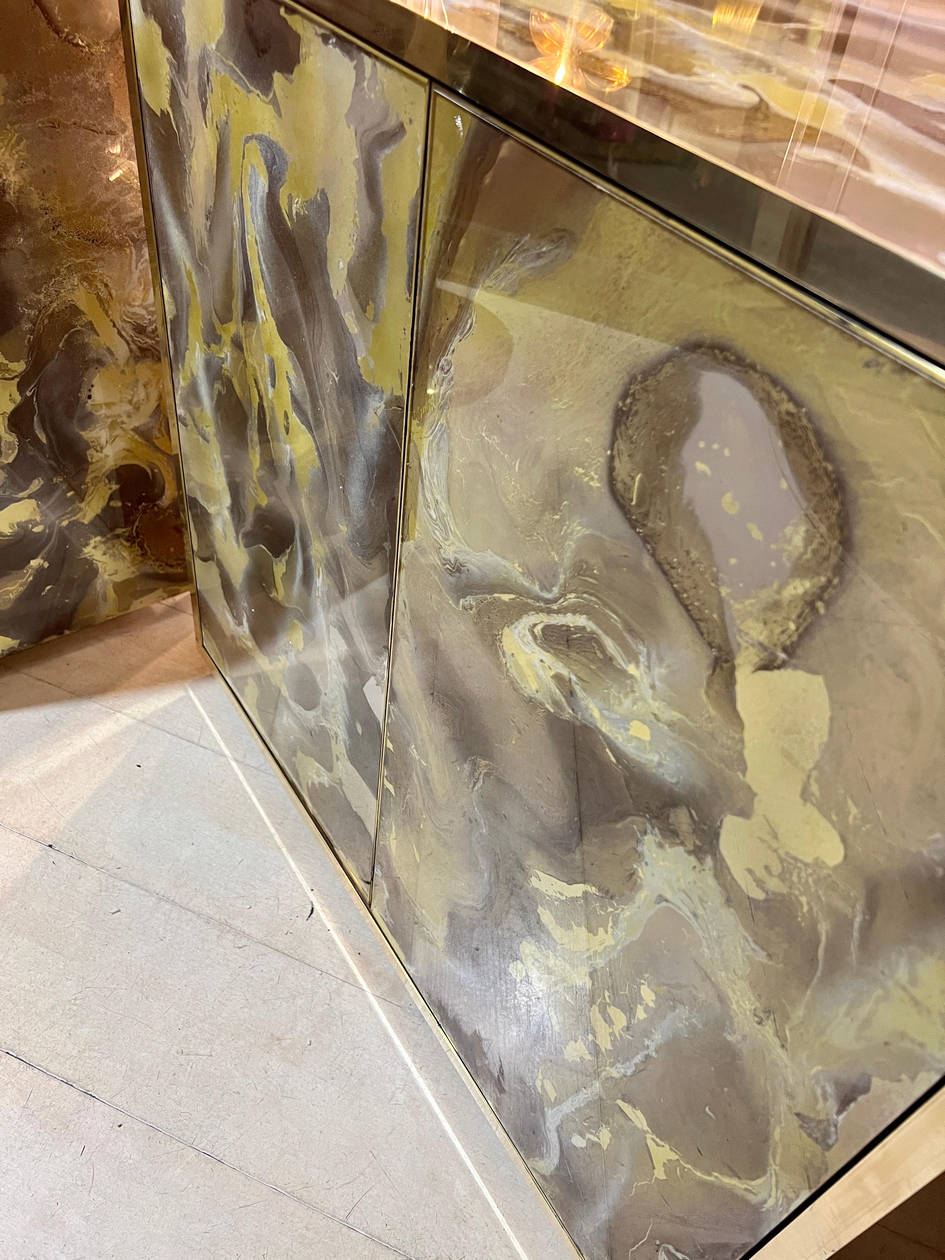 Back Hand-Painted Glass Cupboard Marbled Effect with Brass Frame, 1980s For Sale 2
