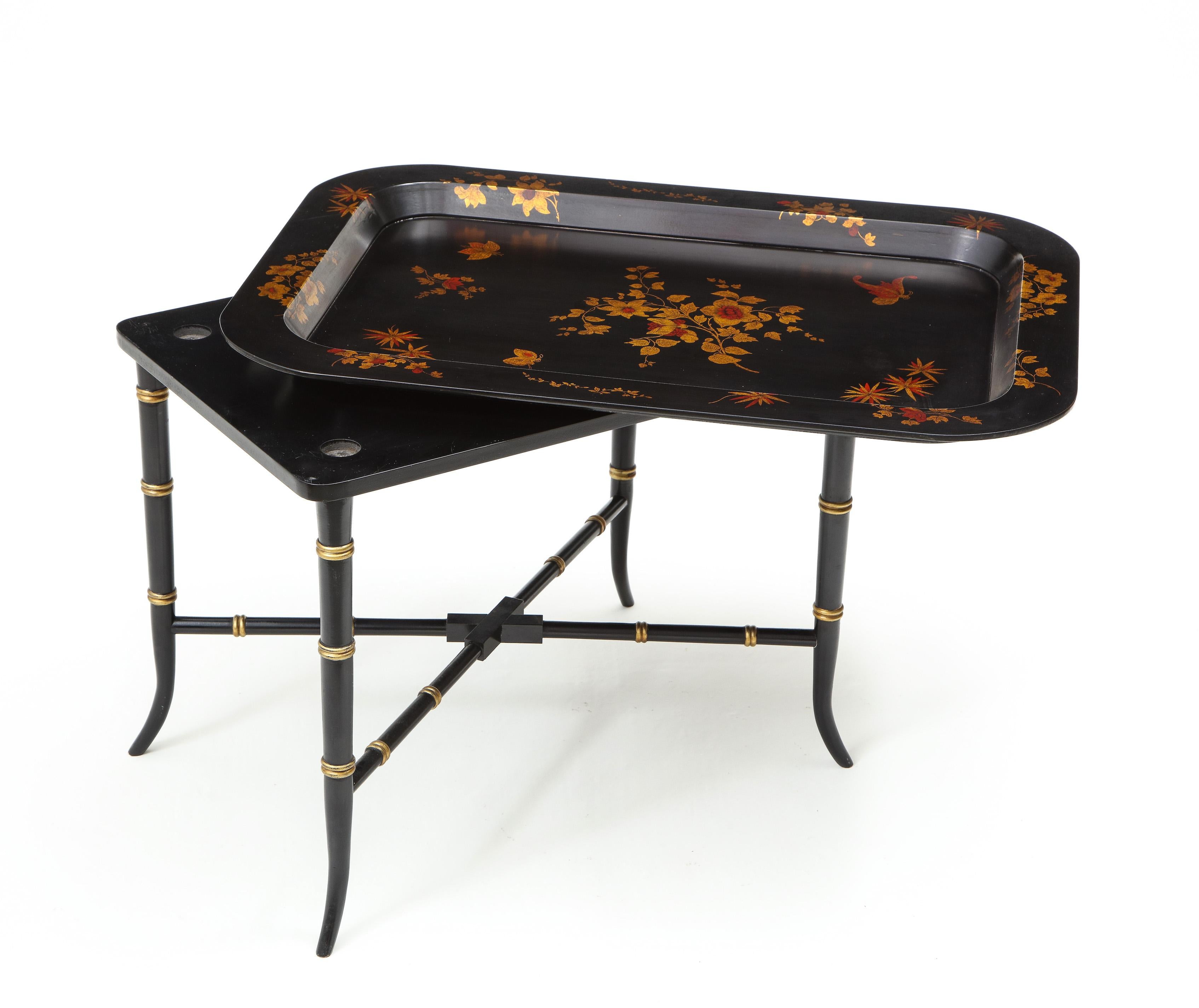 Back Lacquer and Gilt Tray Table In Good Condition For Sale In New York, NY