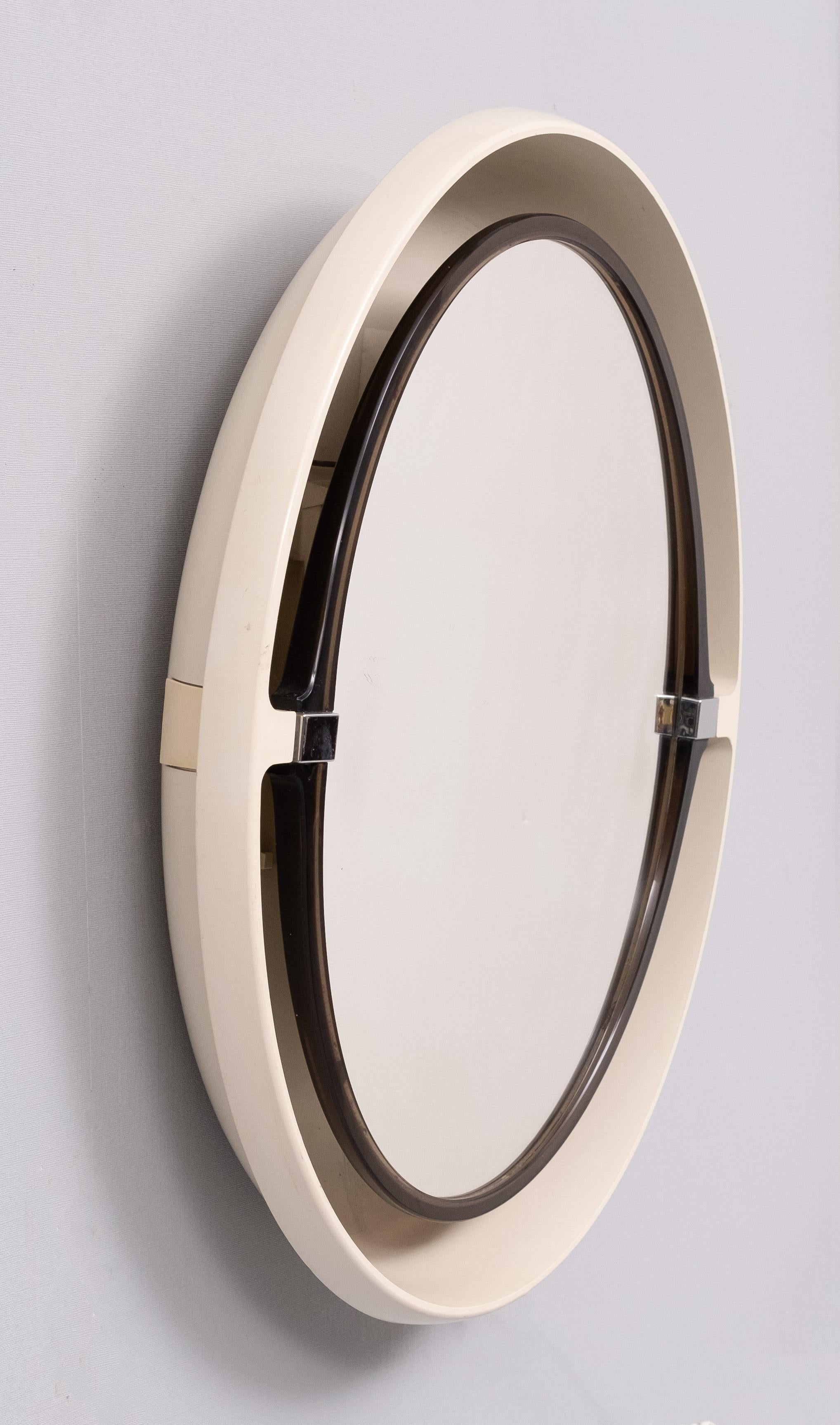 Vintage Oval shaped tilting Mirror . Back Lid whit 4 Bulbs .  
Manufactured by Allibert France . Pull down switch . 
Can be  used in the Bathroom . some wear on the mirror . 
