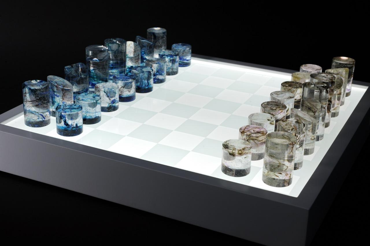 Contemporary Back Light Chess Board with Cylindrical Colorful Chess Pieces For Sale