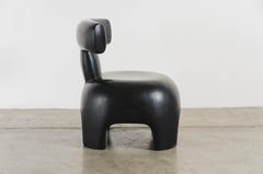 Sessel mit Rückenlehne, schwarzer Lack von Robert Kuo, handgefertigt, limitierte Auflage