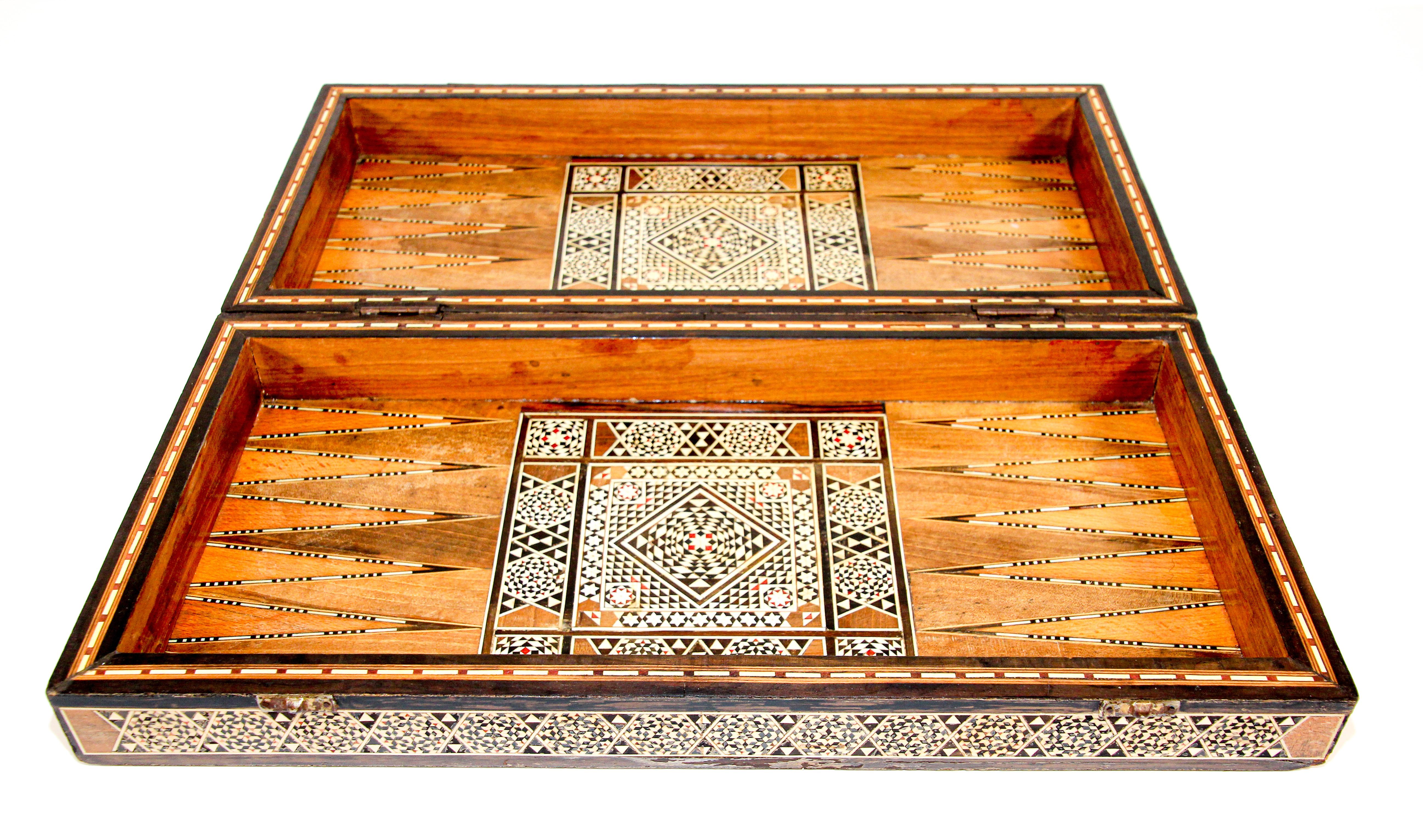 Backgammon and Chess Micro Mosaic Syrian Style Wooden Inlaid Marquetry Box Game In Good Condition In North Hollywood, CA