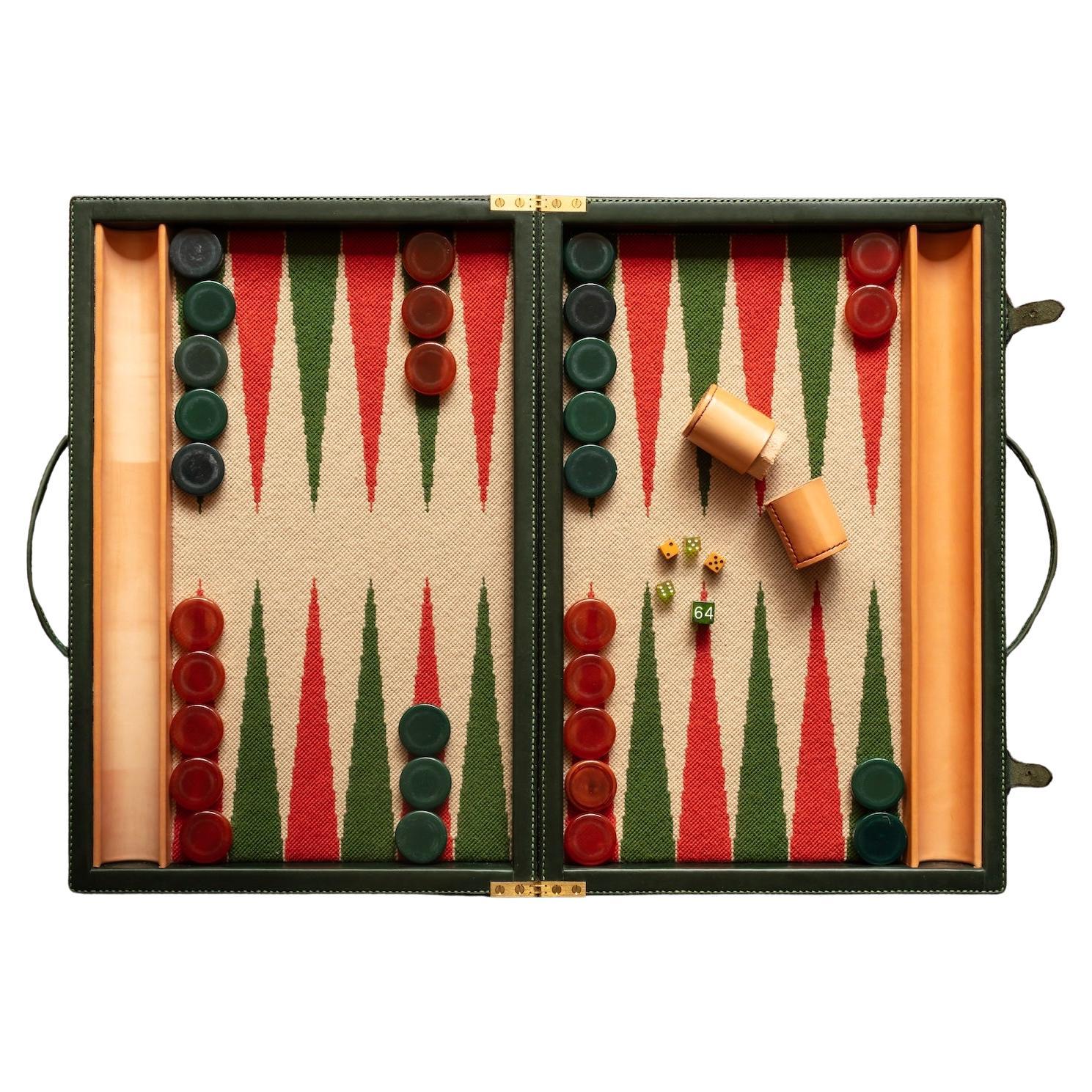 Set de backgammon dans une mallette en cuir avec plateau de jeu brodé et pions vintage - Greene & Greene.