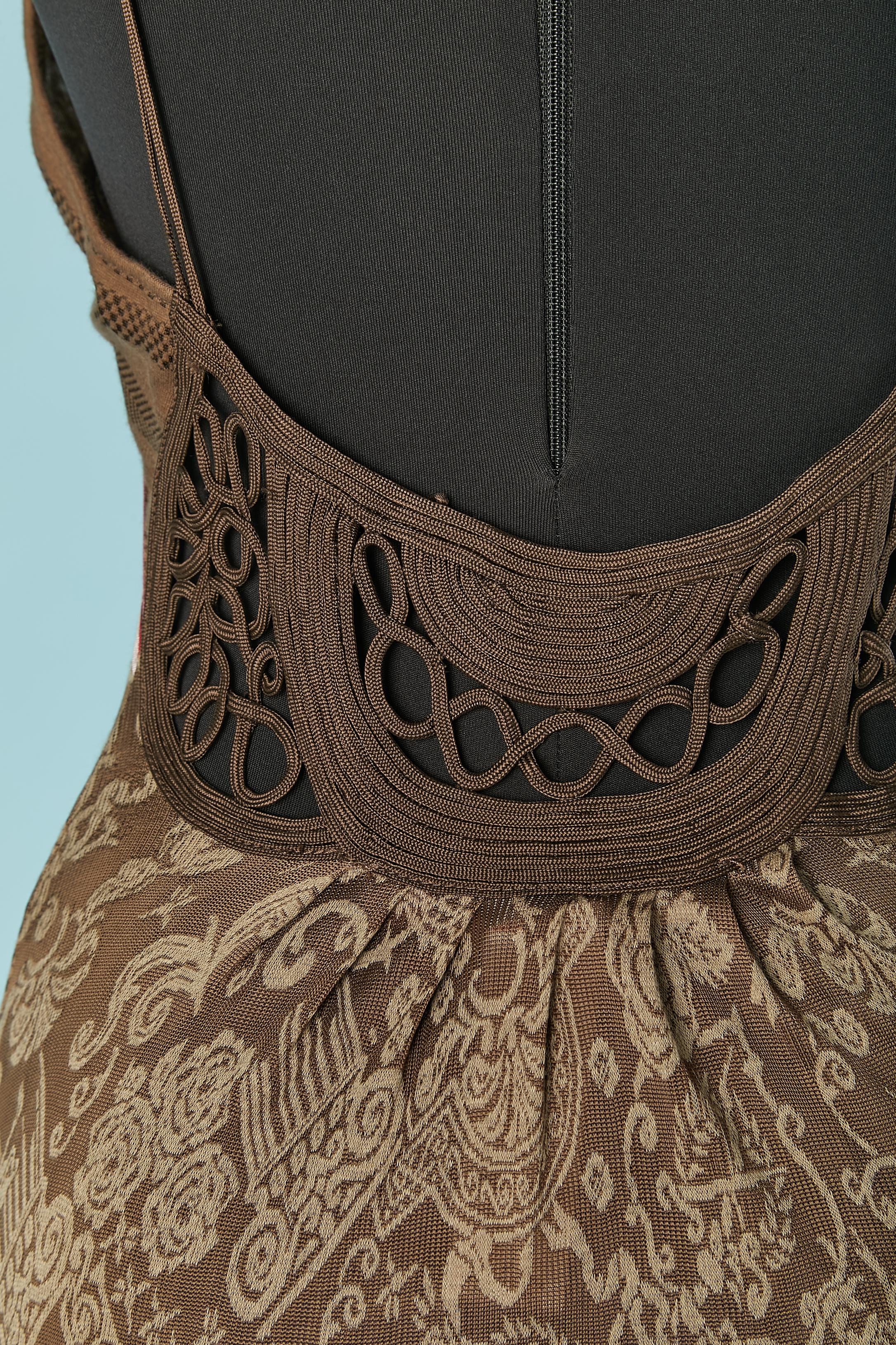 Vestido de noche de jacquard marrón sin espalda con pasamanería Christian Lacroix 2