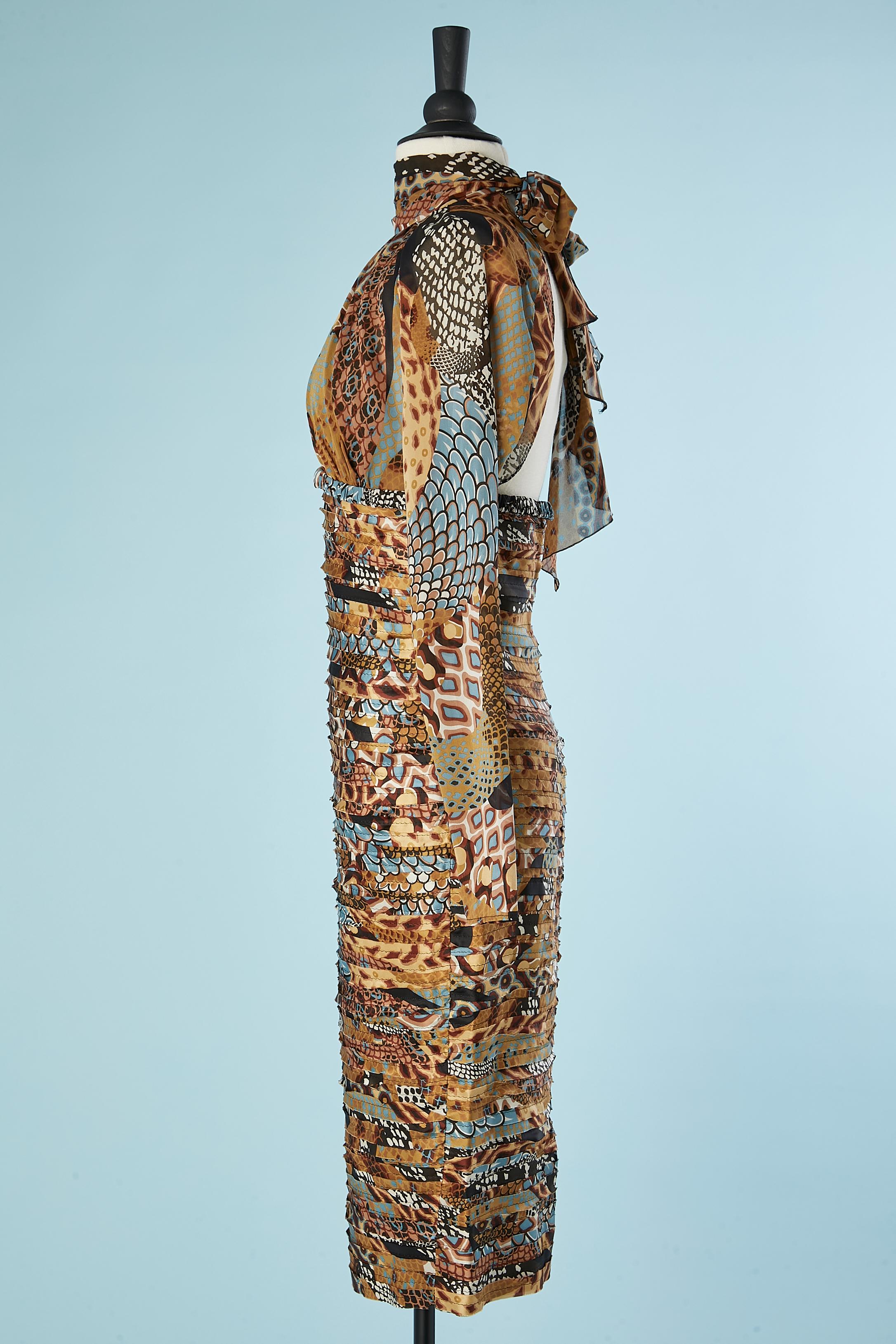 Versace - Robe de cocktail dos nu en soie imprimée  Pour femmes en vente