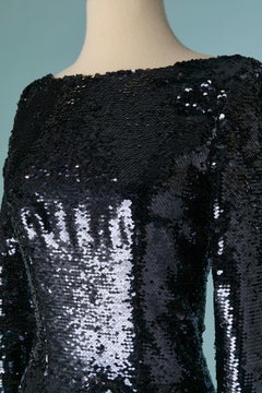 Rückenfreies nachtblaues Pailletten-Abendkleid ALEXANDRE VAUTHIER