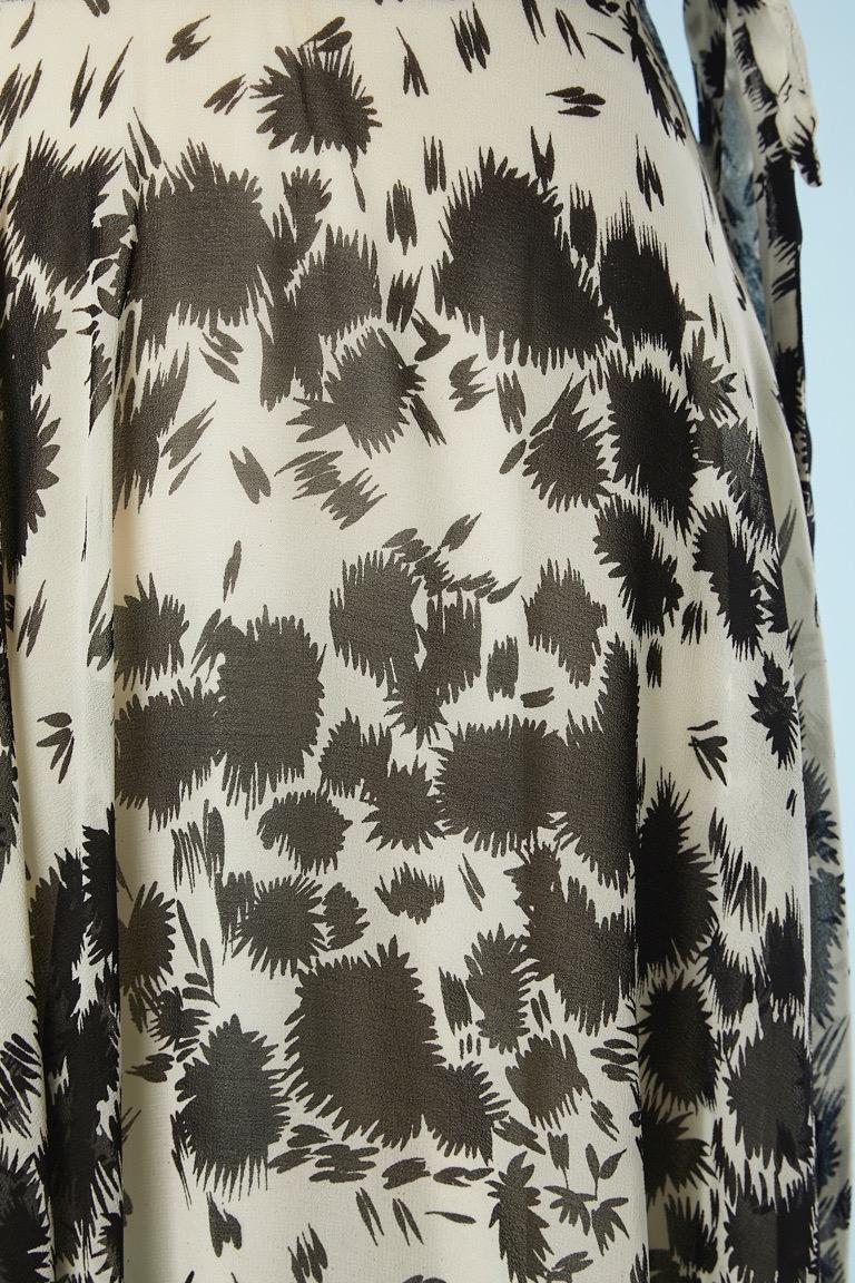 Black Backless off-white cocktail rayon dress with black print Radley For Sale