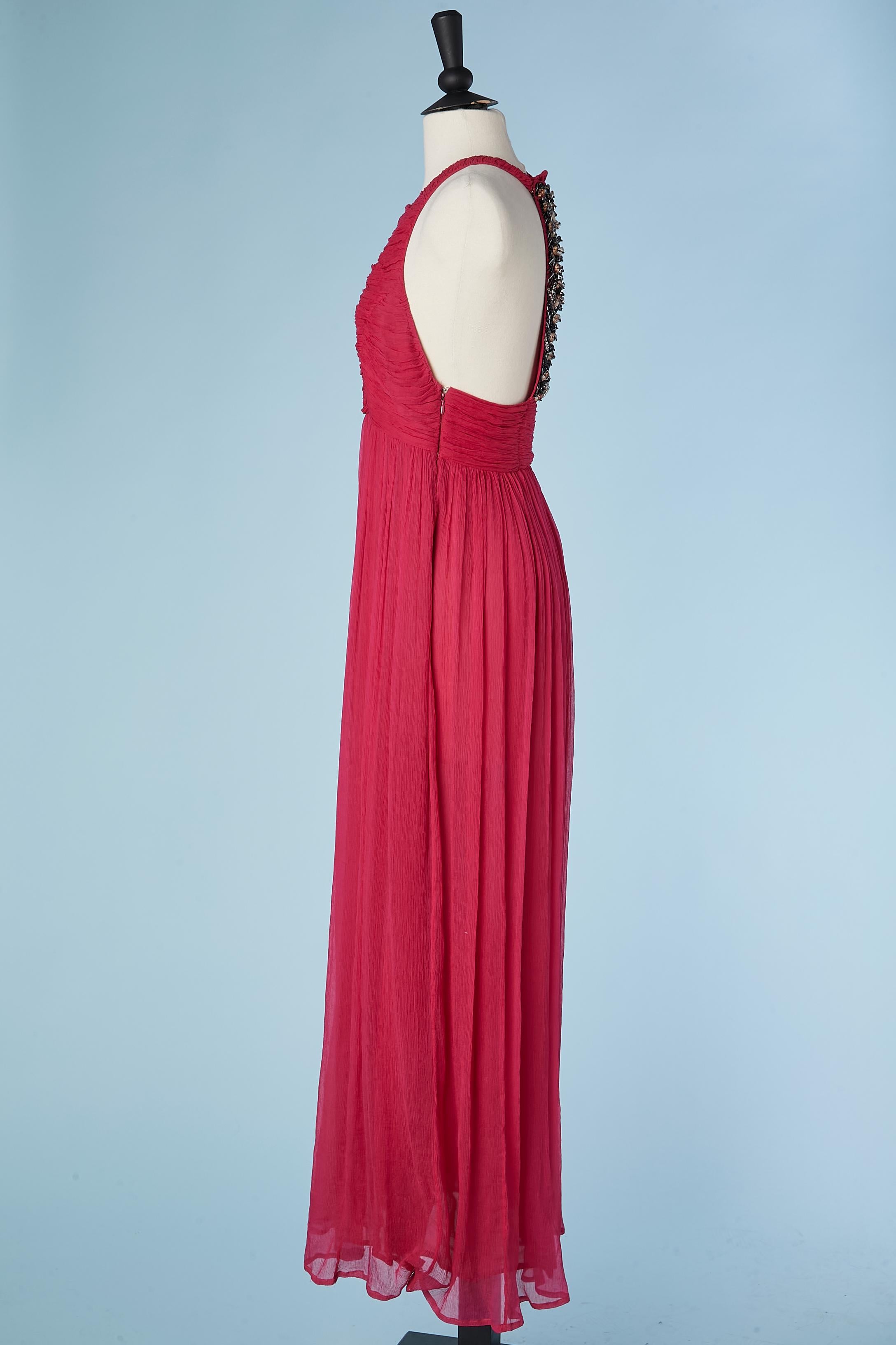 Backless pink silk chiffon draped evening dress with beaded back GF Ferré  In Excellent Condition For Sale In Saint-Ouen-Sur-Seine, FR
