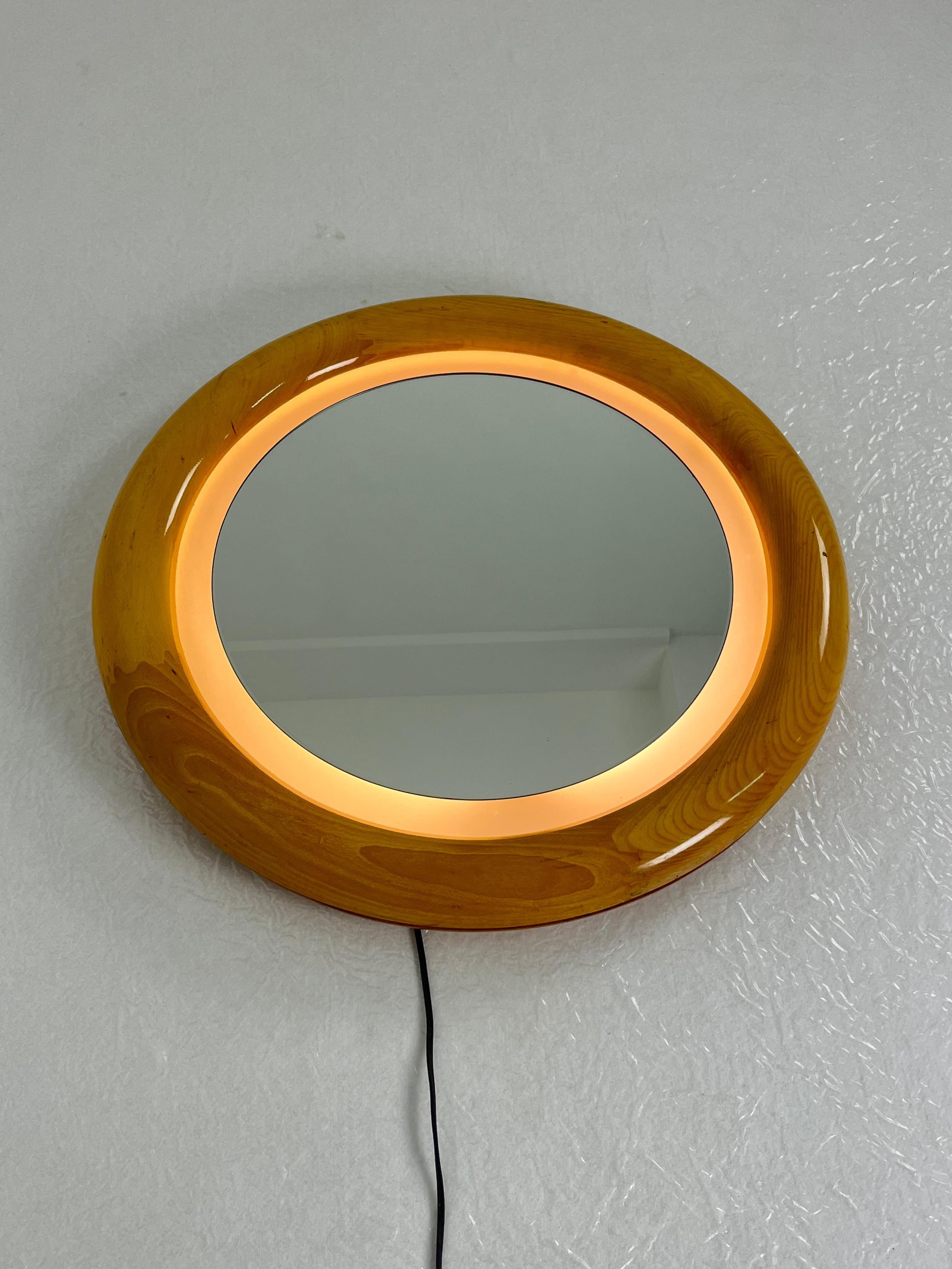 Late 20th Century Backlit Circular Wall Mirror Made in Italy 1970s For Sale