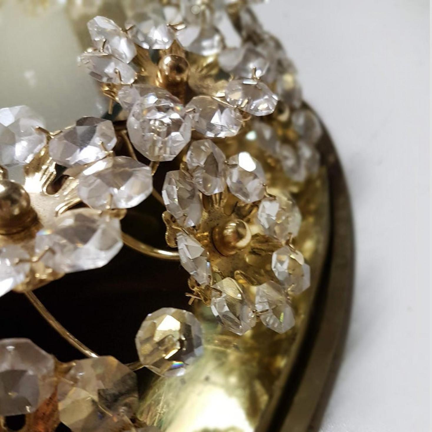 Miroir à fleurs rétroéclairé, cristaux en laiton doré, 1970 en vente 2