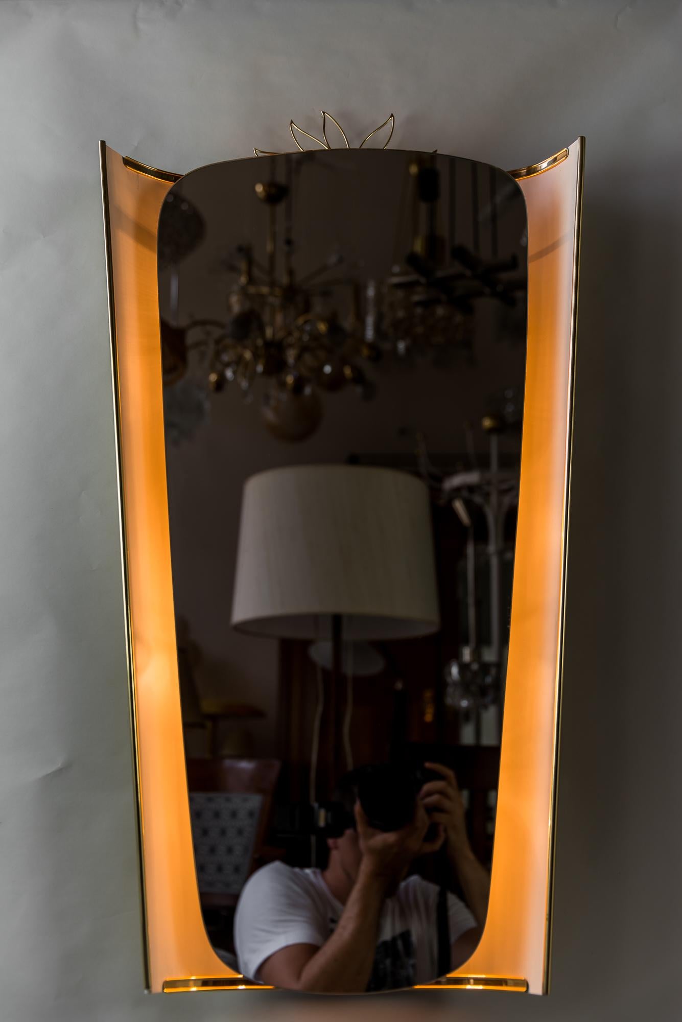 Backlit Mirror Designer Ernest Igl In Good Condition For Sale In Wien, AT