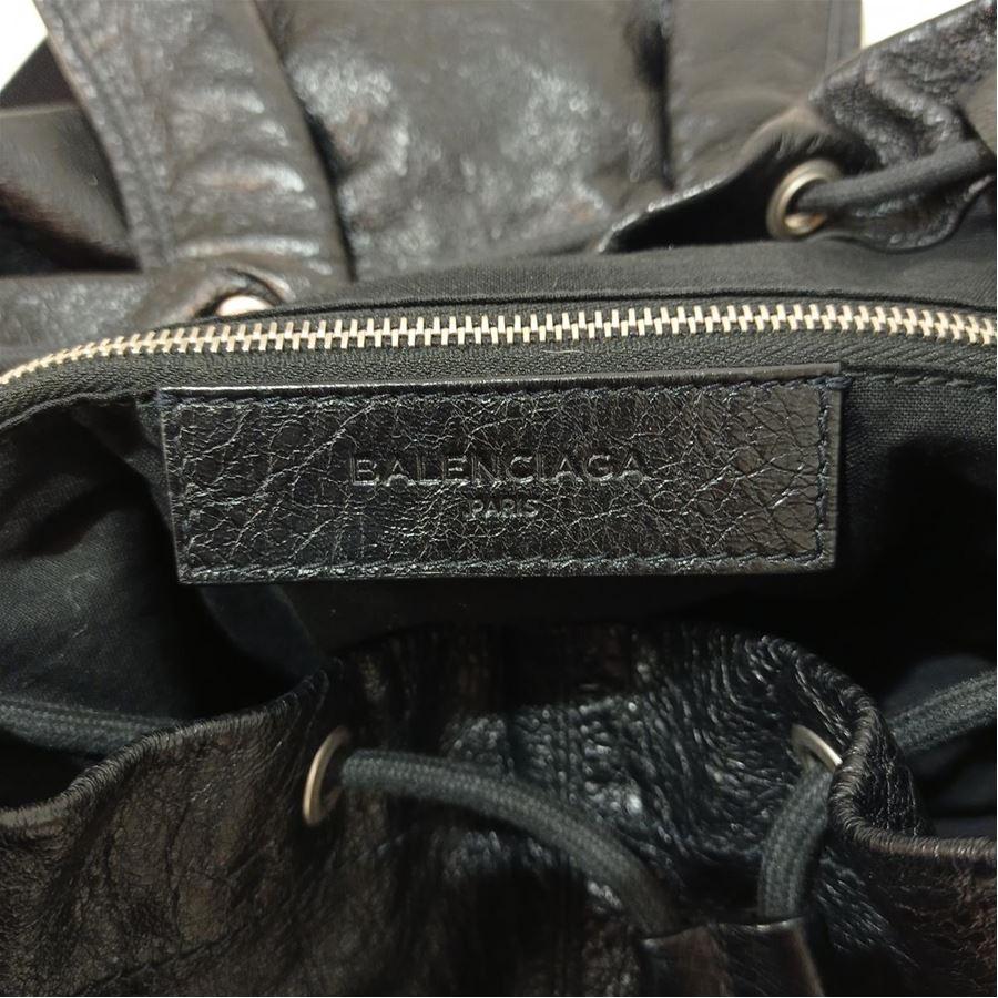 Balenciaga Rucksack Größe Einzigartig (Schwarz) im Angebot