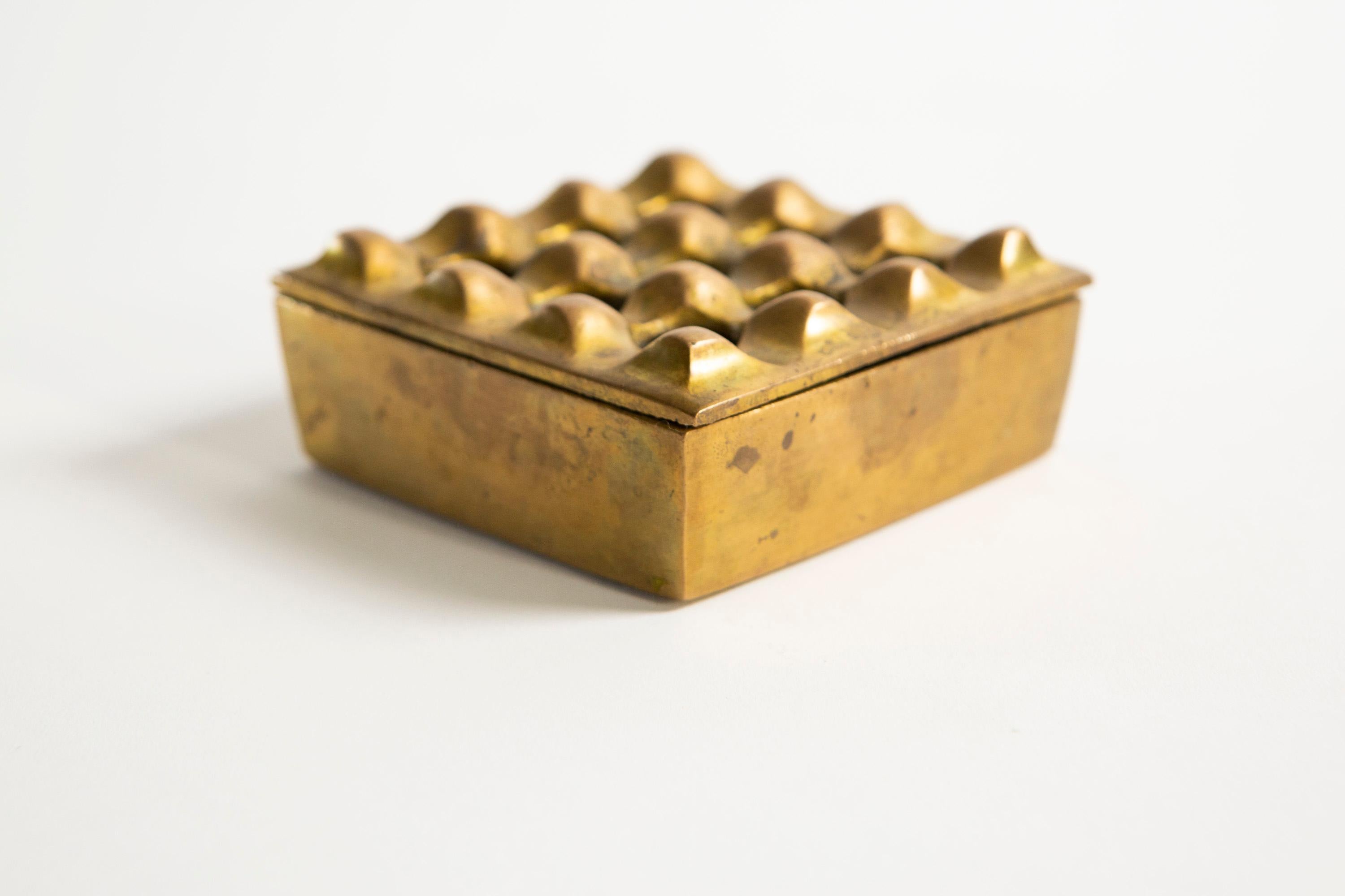 Scandinavian Modern Bäckström & Ljungberg “Ultima 9” Brass Ashtray by Diverse Ting, Malmø Sweden 60s For Sale