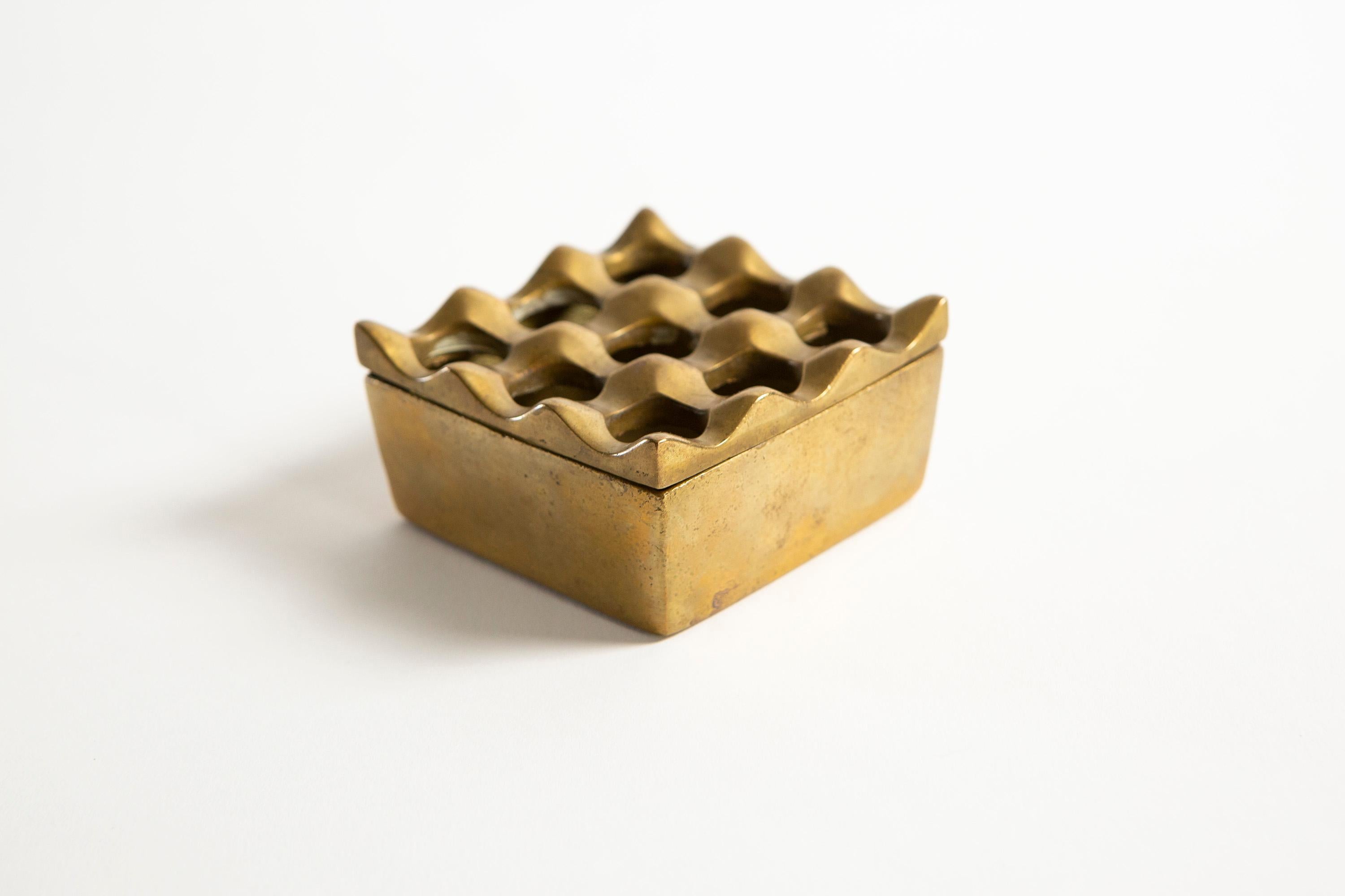 Scandinavian Modern Bäckström & Ljungberg “Ultima 9” Brass Ashtray by Diverse Ting, Malmø Sweden 60s