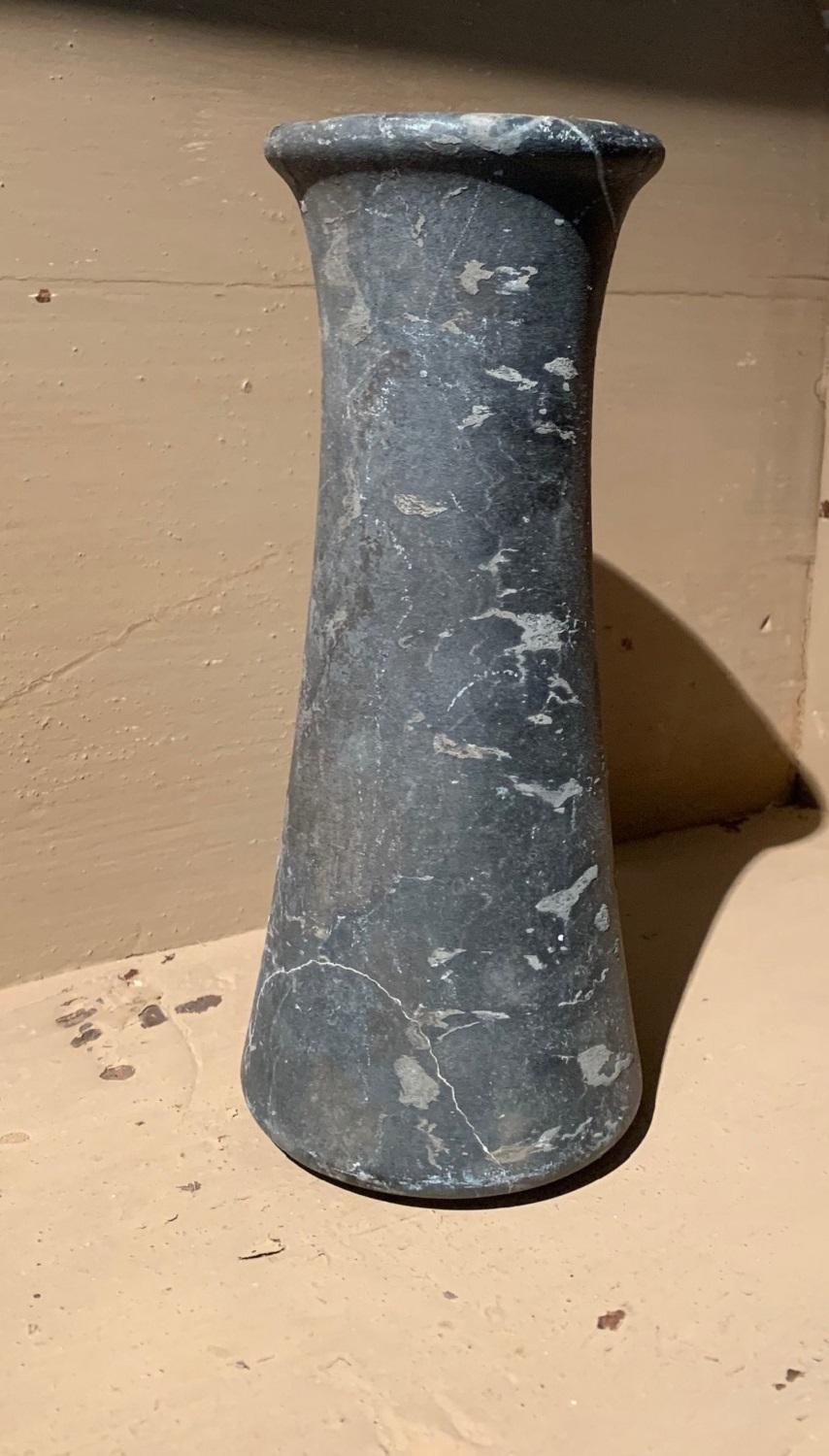 Bactrian Black Marble Column Idol 4