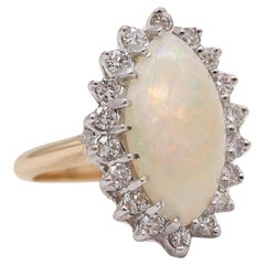 BADEN & FOSS 1950 Cocktail-Ring aus 14 Karat Gold mit australischem Opal und Diamanten