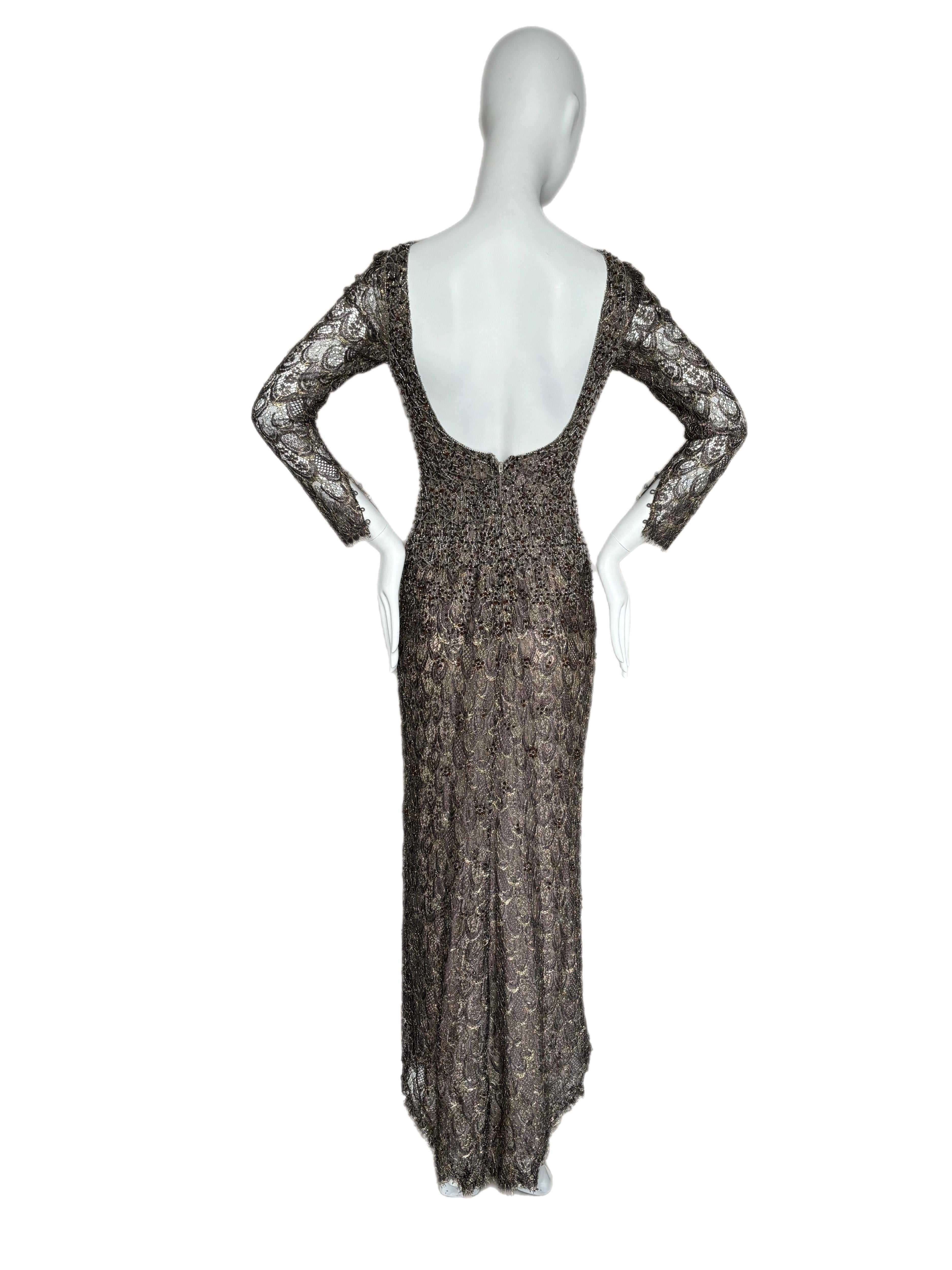 THIS IS THE BEST DRESS I'VE EVER TRIED ON HANDS DOWN

Badgley Mischka
Vintage
FW97
USA size 6, fits like a size 4
Excellent Condition, no flaws

Another 90's masterpiece by American designer duo Badgley Mischka. This dress has a scalloped hem with a