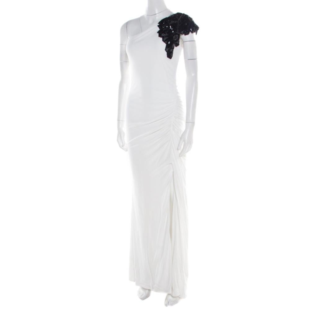 Badgley Mischka Collection White Ruched Knit Contrast Embellished One Shoulder G In Good Condition In Dubai, Al Qouz 2