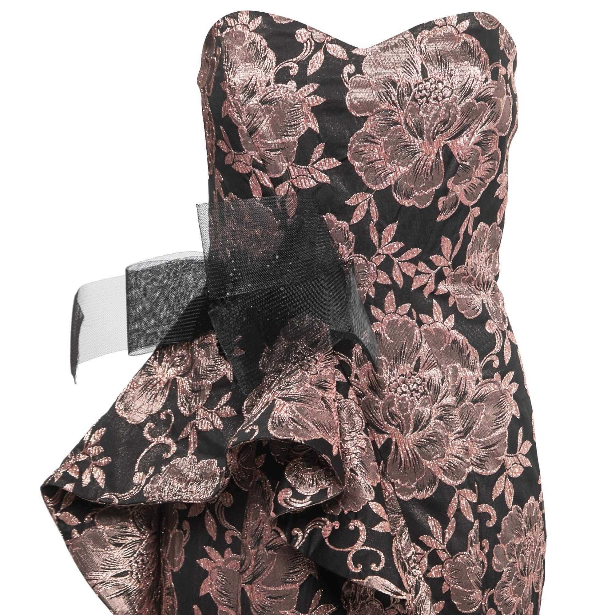 Badgley Mischka Couture Black/Metallic Floral Jacquard Strapless Gown In New Condition In Dubai, Al Qouz 2