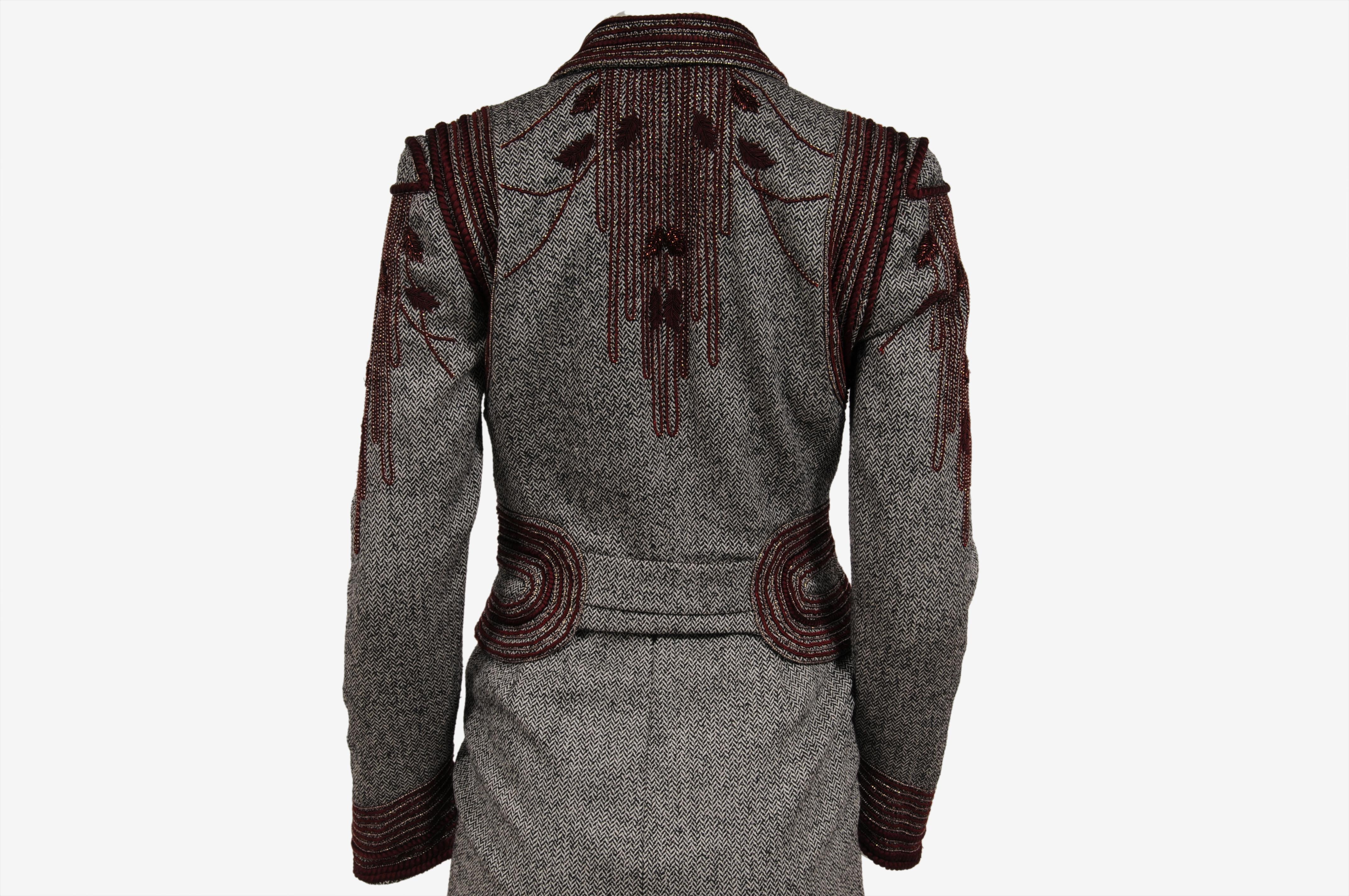 Badgley Mischka veste brodée jupe tailleur taille 6 noir blanc rouge laine en vente 3