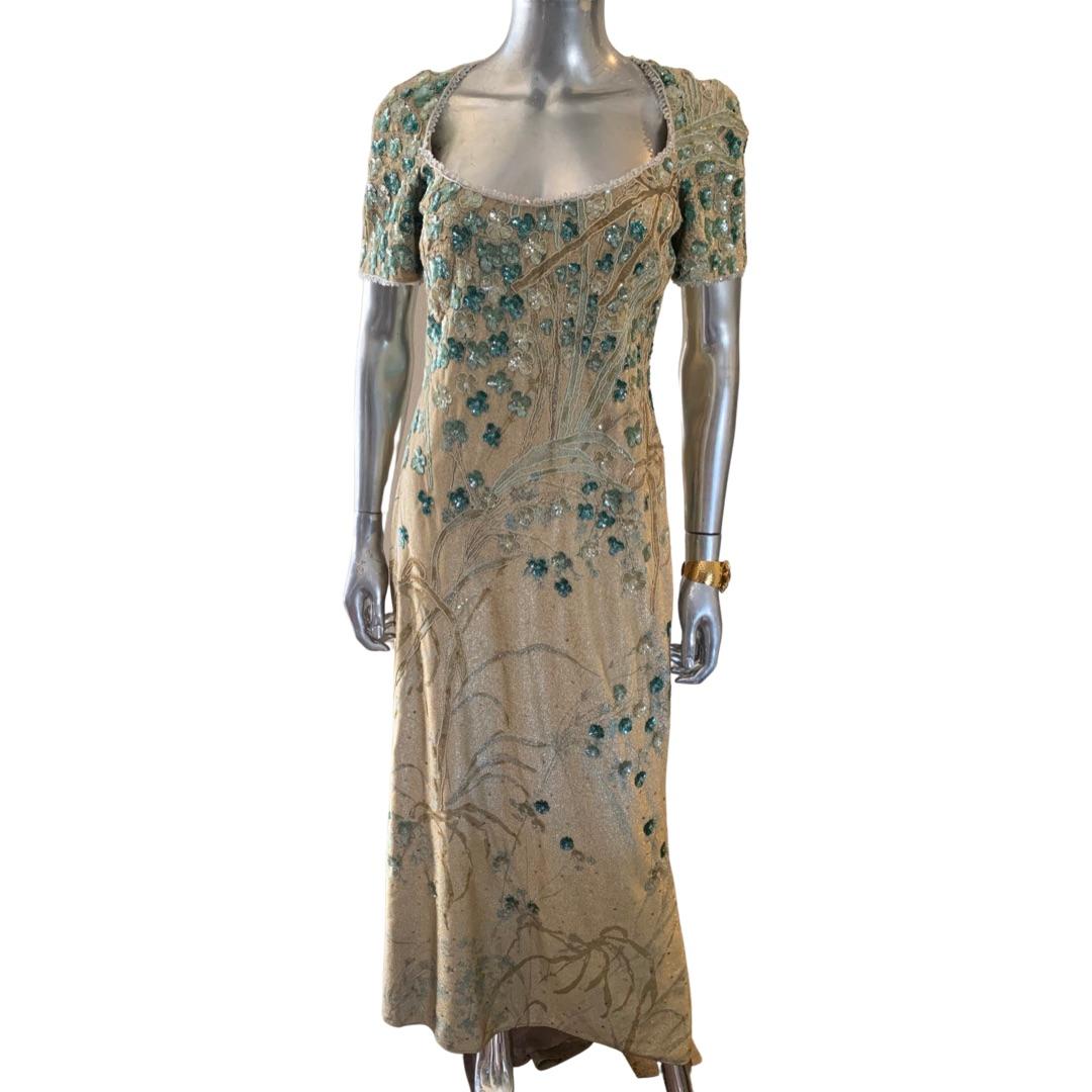 Badgley Mischka Enchanted Garden Metallic Beaded Sequin Evening Dress Size 10 In Good Condition For Sale In Palm Springs, CA