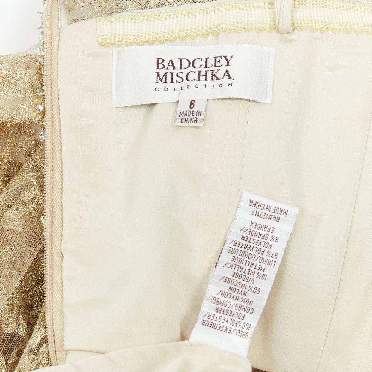 Robe à ceinture BADGLEY MISCHKA avec sequins dorés superposés et dentelle florale superposée US6 M en vente 5