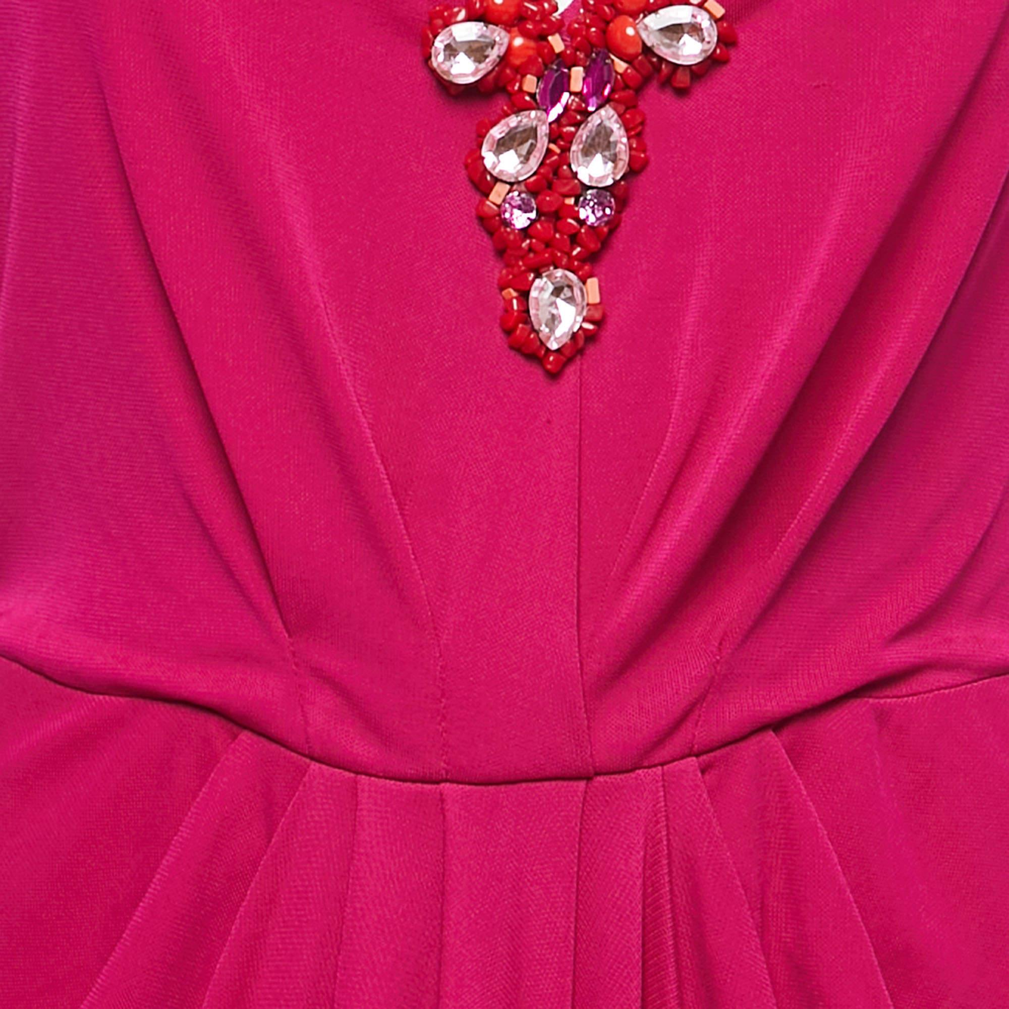 Badgley Mischka Pink Stretch Jersey Embellished Halter Gown M In Excellent Condition For Sale In Dubai, Al Qouz 2