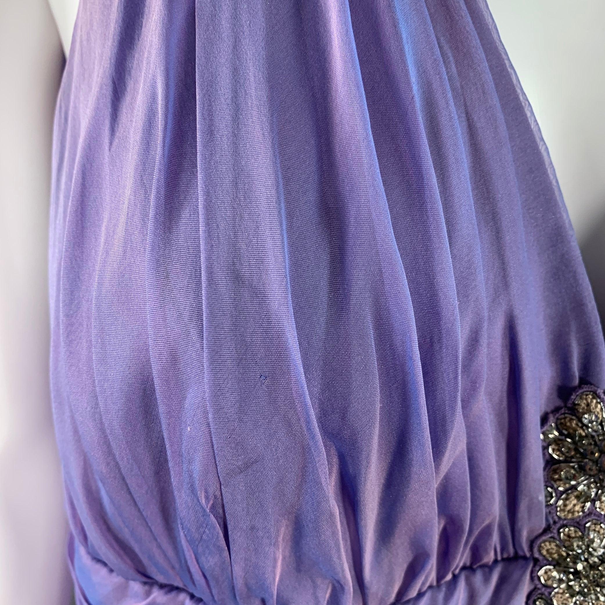 BADGLEY MISCHKA Talla S Vestido de noche halter de seda lila púrpura iridiscente en venta 1