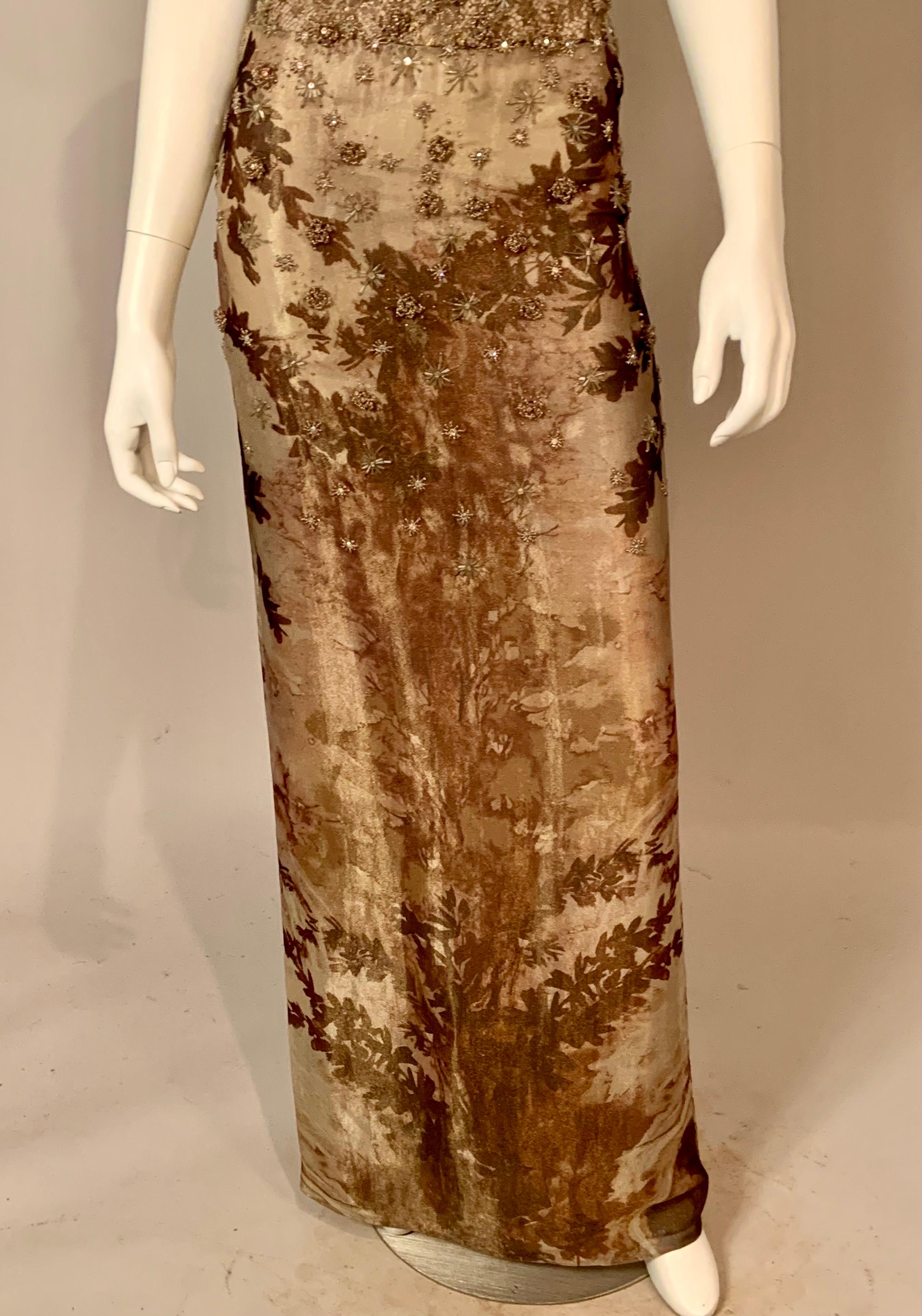 Badgley Mischka Starburst Beaded Gown Gold Lace Top Shimmery Fern Pattern Skirt In Excellent Condition In New Hope, PA