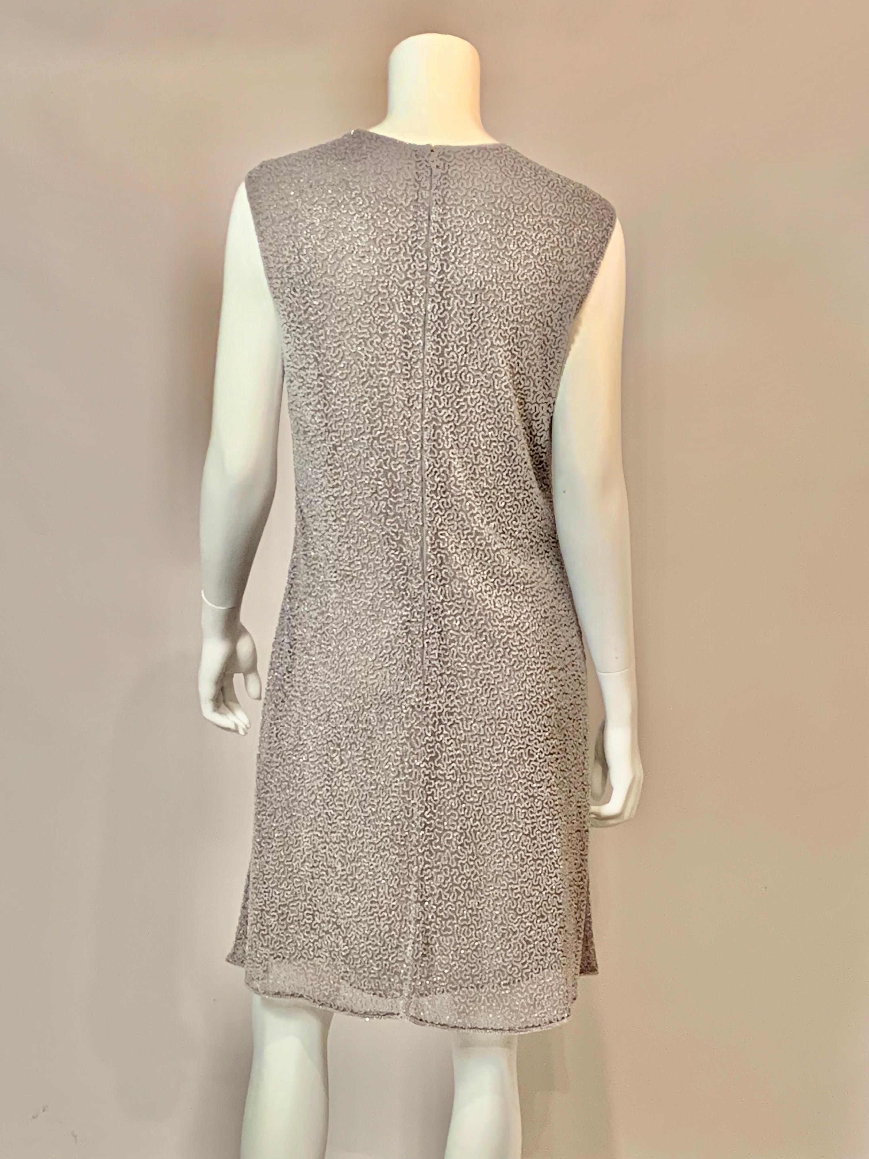 Badgley Mischka Vermicelli, abito in tulle grigio con perline e seta, in vendita 2