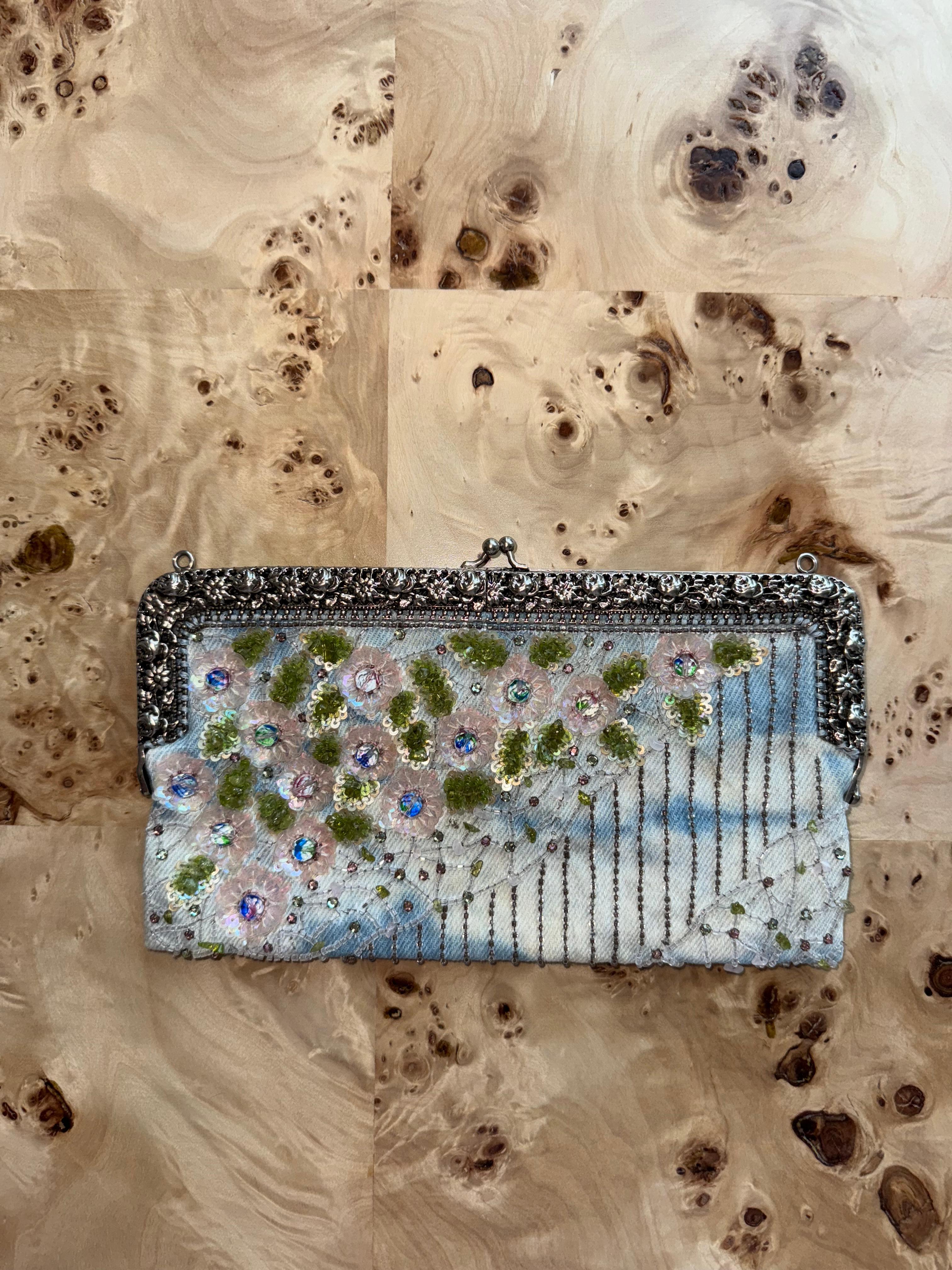 Gray BADGLEY MISCHKA Vintage 2000 Embellished Clutch Bag For Sale