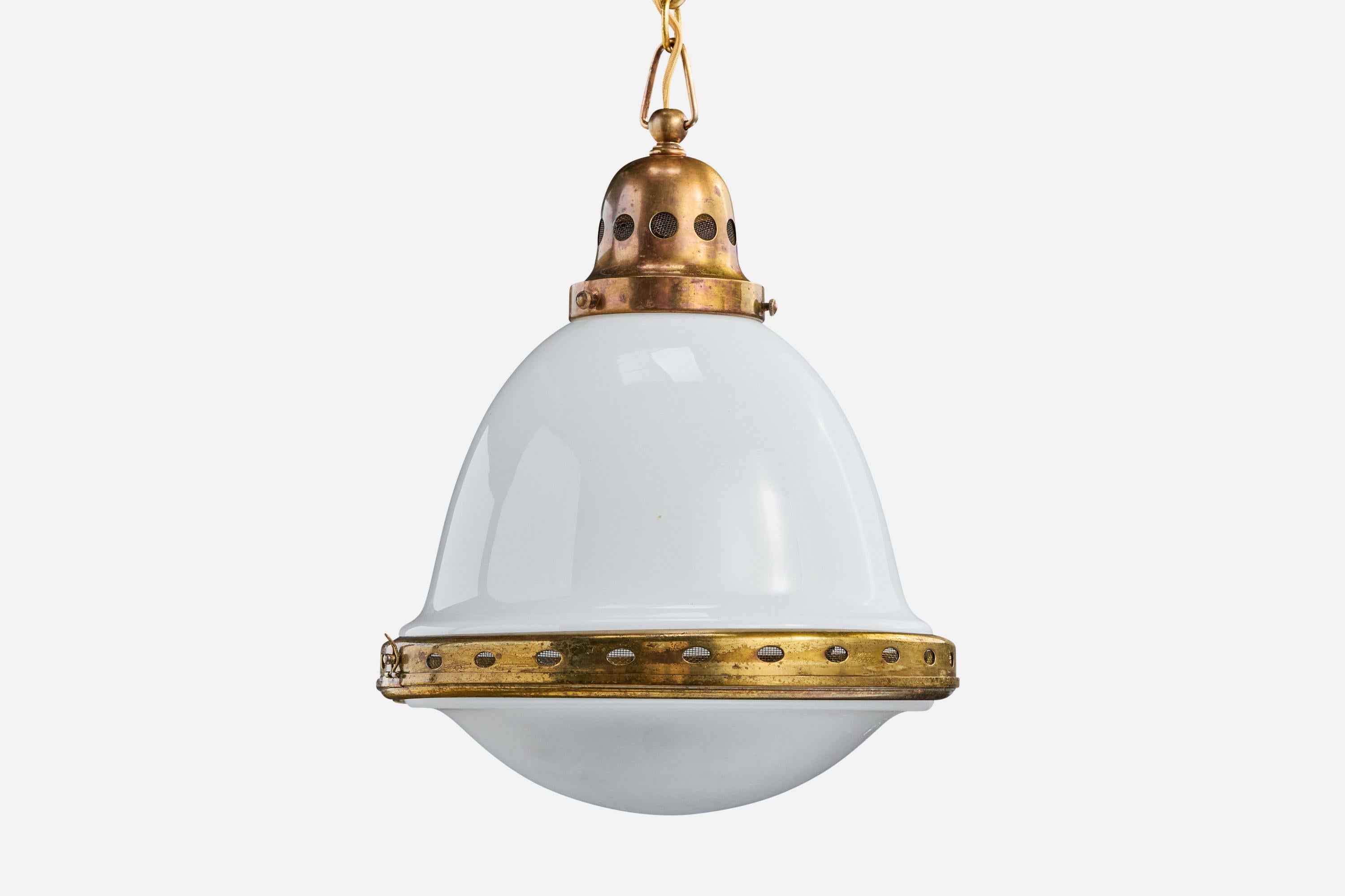 BAG Turgi, Lámpara colgante, Latón, Cristal, Suiza, años 20 en Bueno estado para la venta en High Point, NC