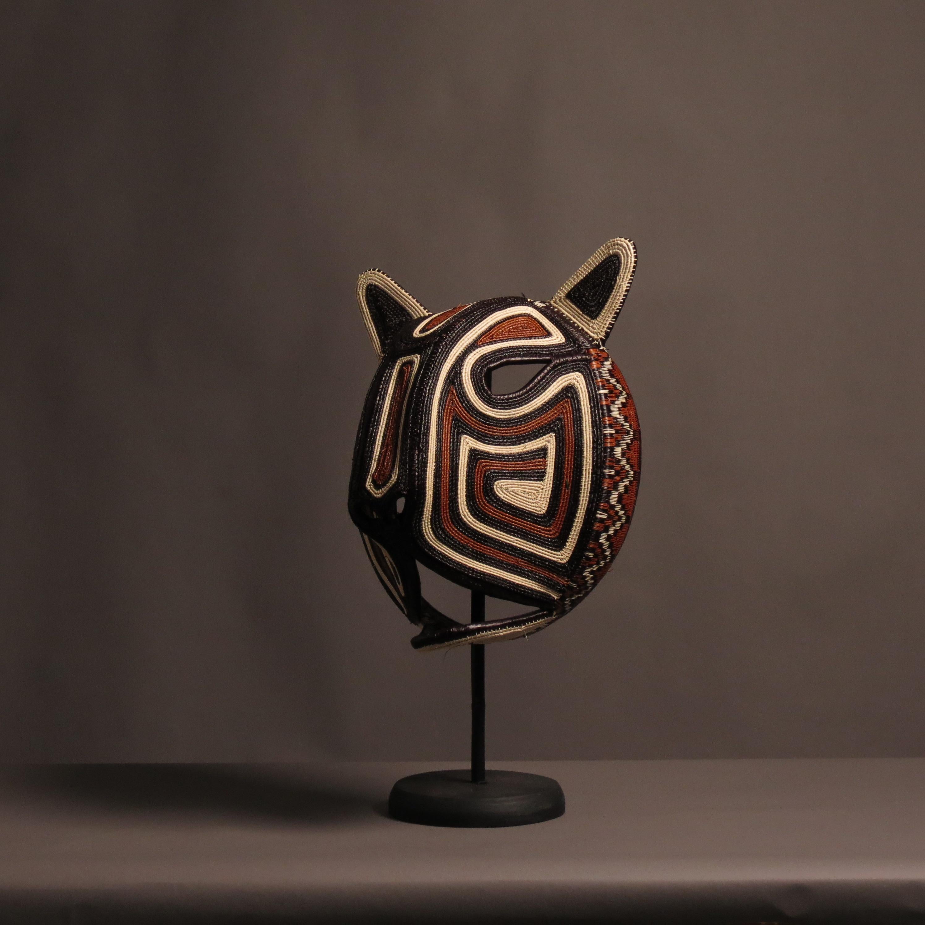 Schamanische Maske aus dem Regenwald Bagadó (Stammeskunst) im Angebot