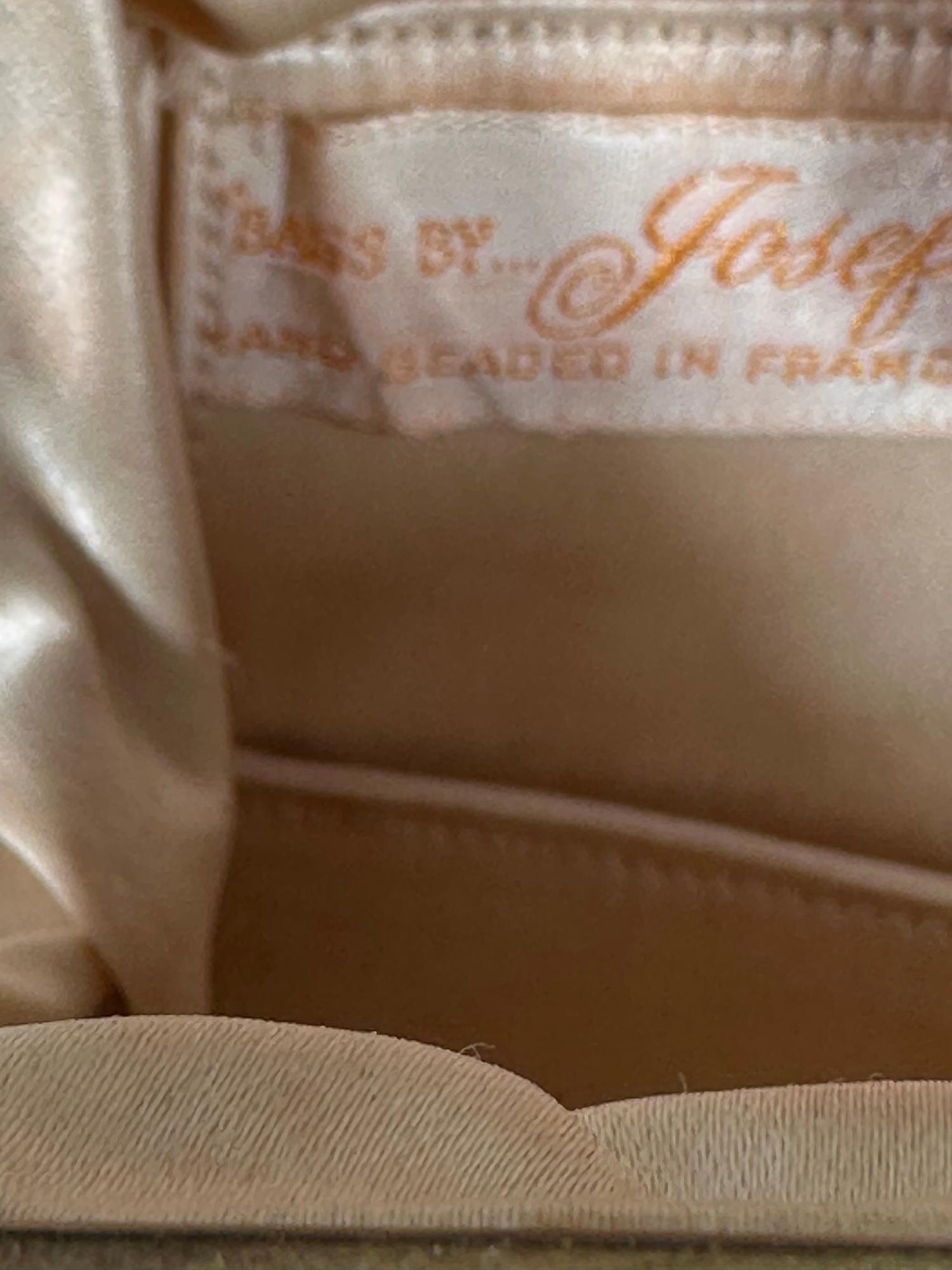 Bags by Josef Off White Caviar Hand Beaded Bag Jewel Set Frame by Hobe 1930s im Angebot 5