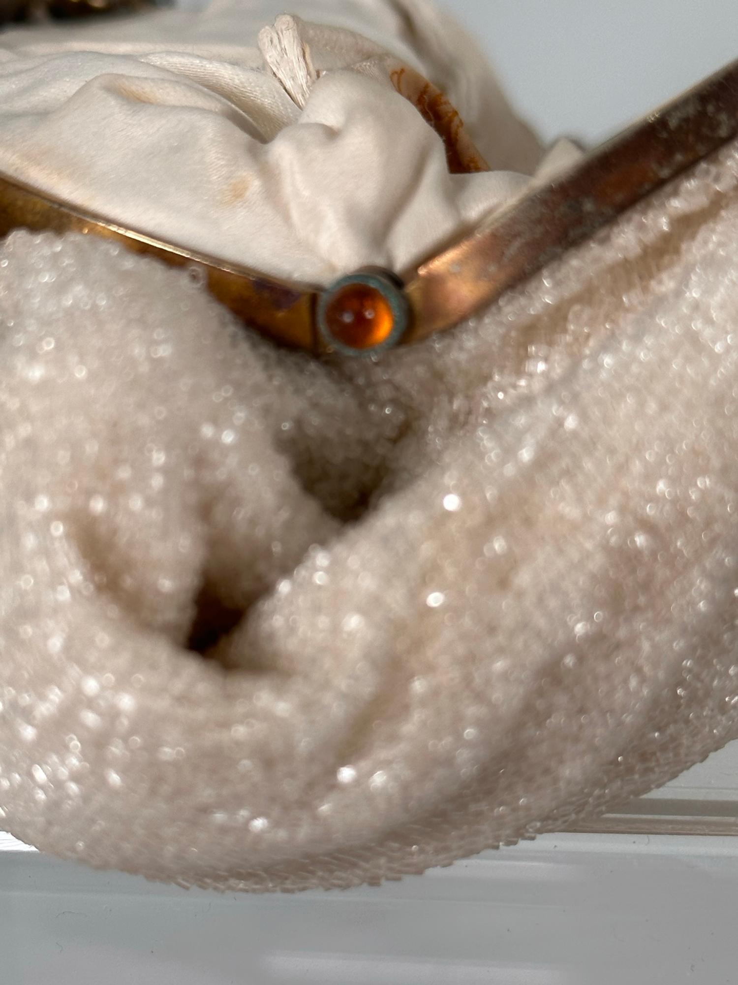 Bags by Josef Off White Caviar Hand Beaded Bag Jewel Set Frame by Hobe 1930s en vente 3