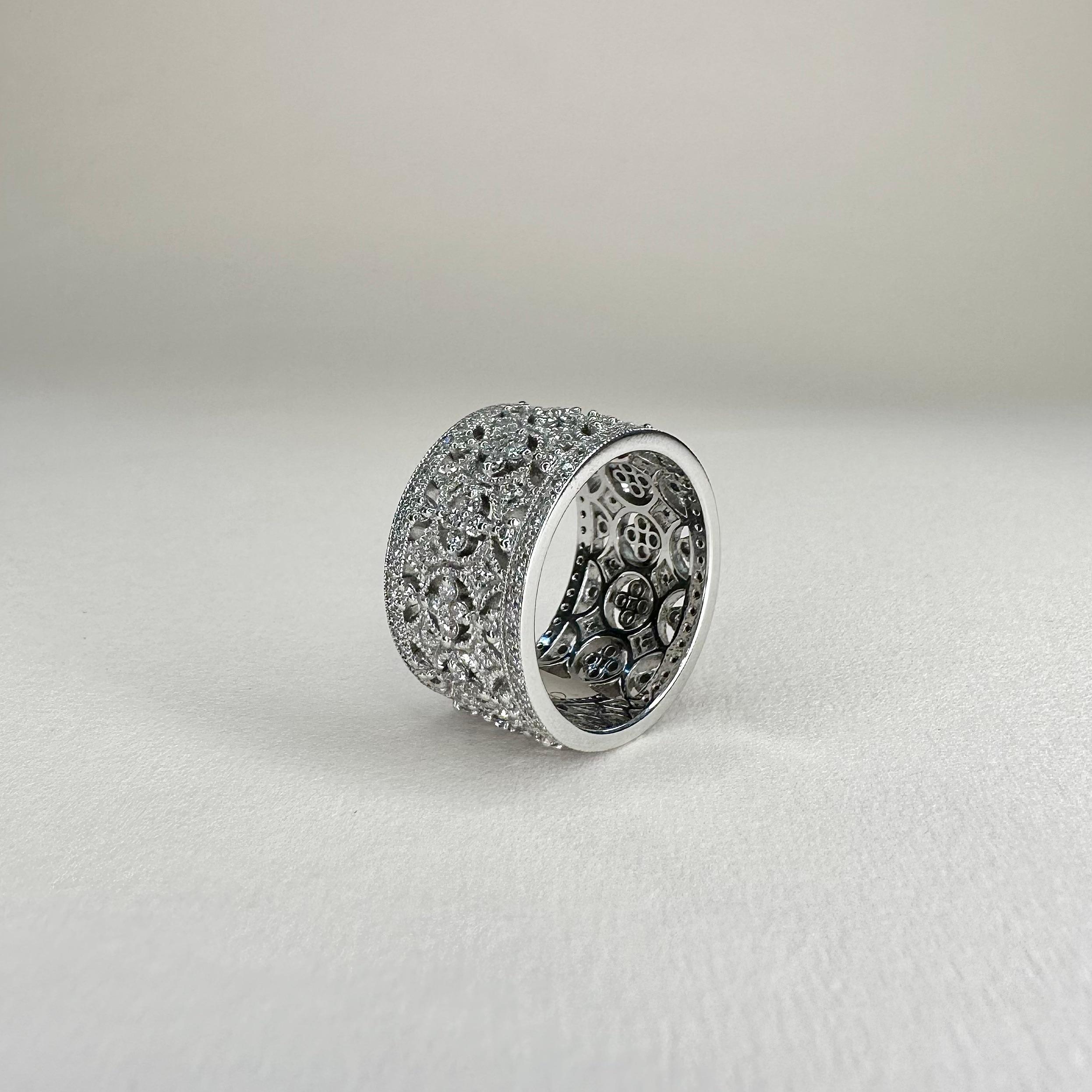 Medieval Bague Bandeau en Or Blanc Palladié 18 ct et Diamants 1, 16 ct, Band Ring For Sale