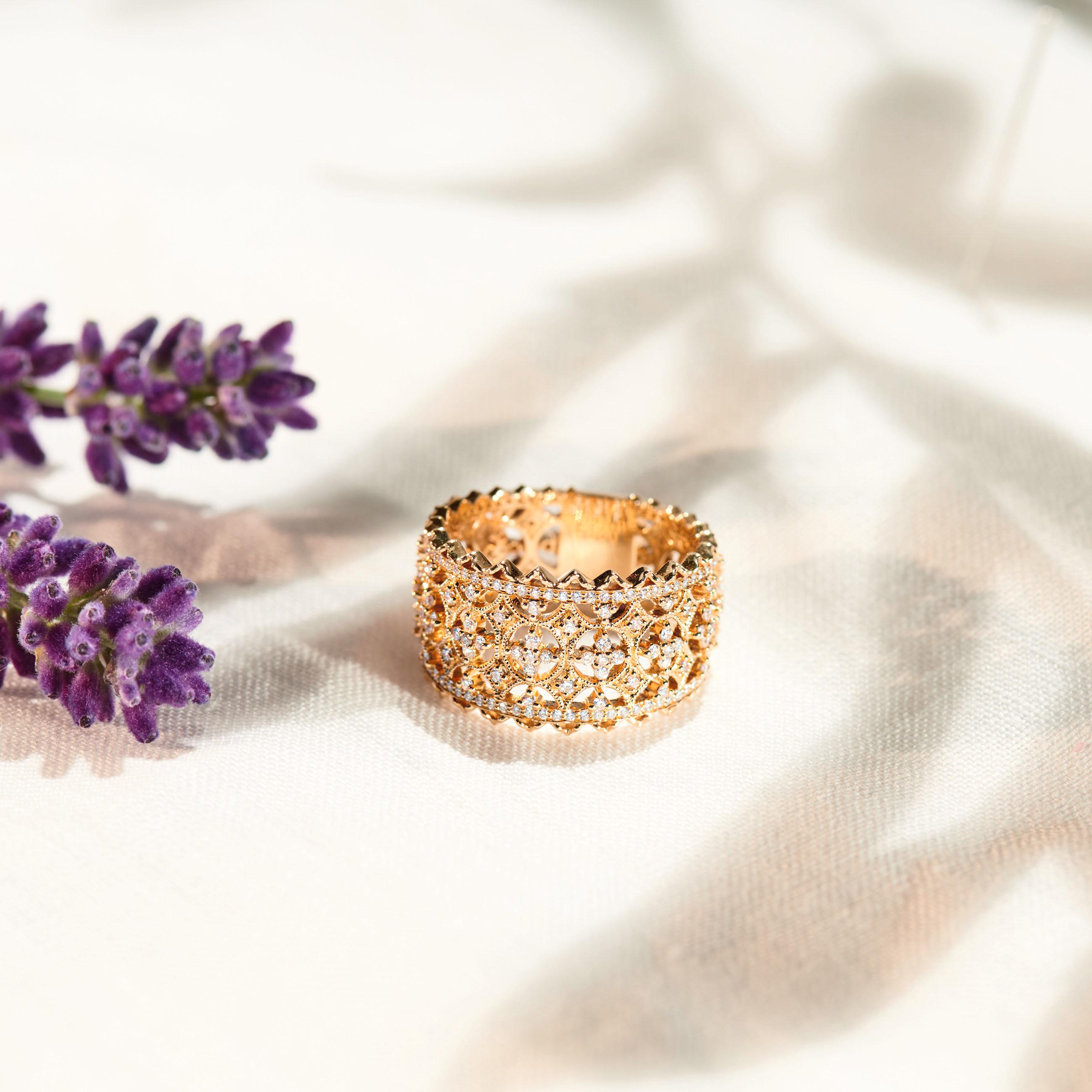 For Sale:  18k Yellow Gold Lace Band Ring With 1.10 Carats Of Diamonds Milgrain Setting 4
