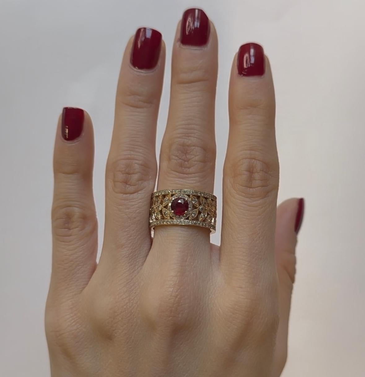 in vendita:  Anello a fascia in oro rosa 18k con foglie di alloro, rubino rotondo da 0,56 carati e 1,15 carati di diamanti 6