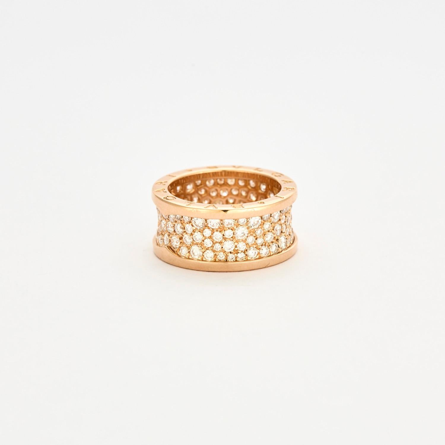Brilliant Cut BULGARI - B.zero1 ring in rose gold and diamonds For Sale