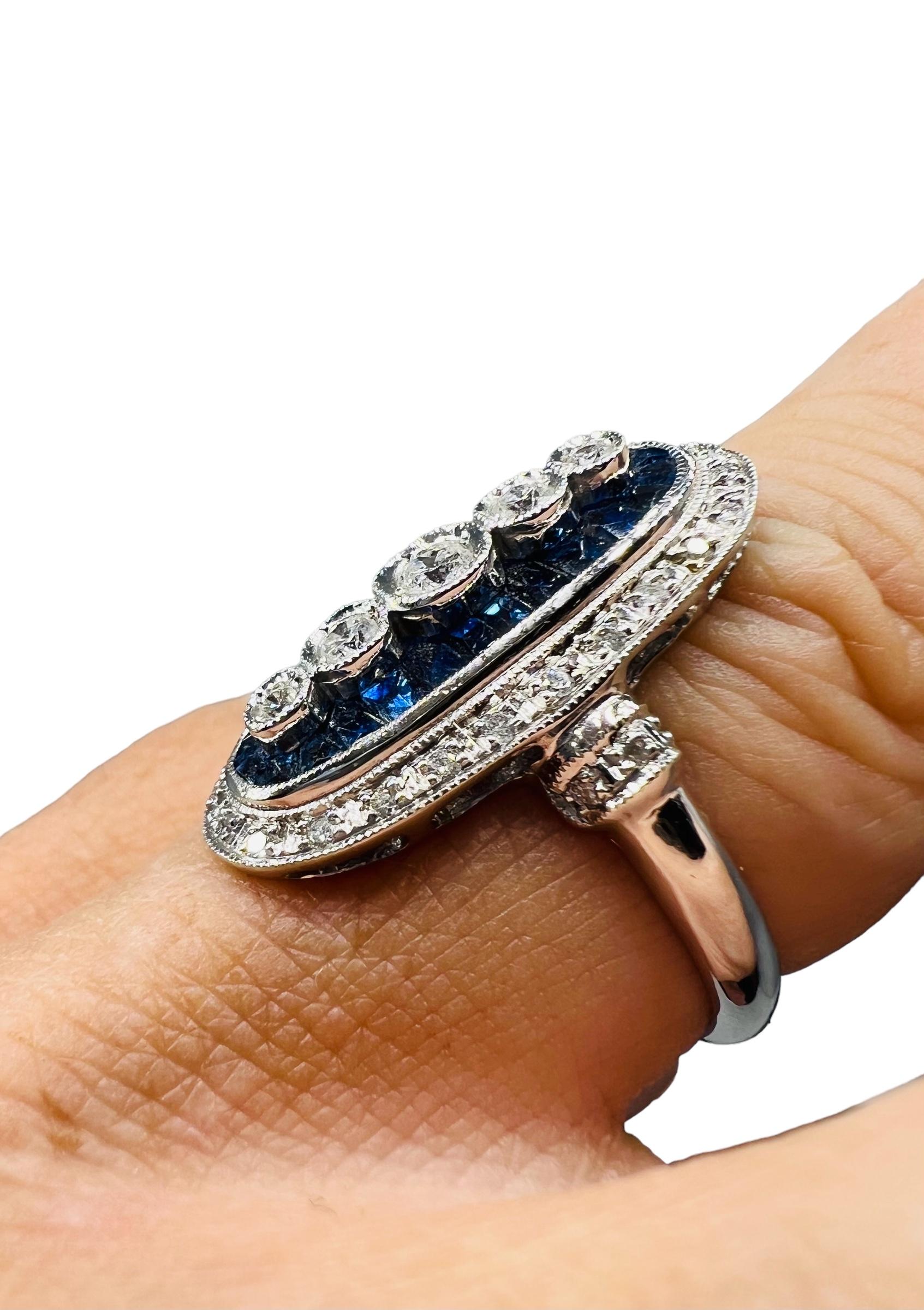 18-carat white gold cocktail ring set with sapphires and diamonds In Good Condition In SAINT-OUEN-SUR-SEINE, FR
