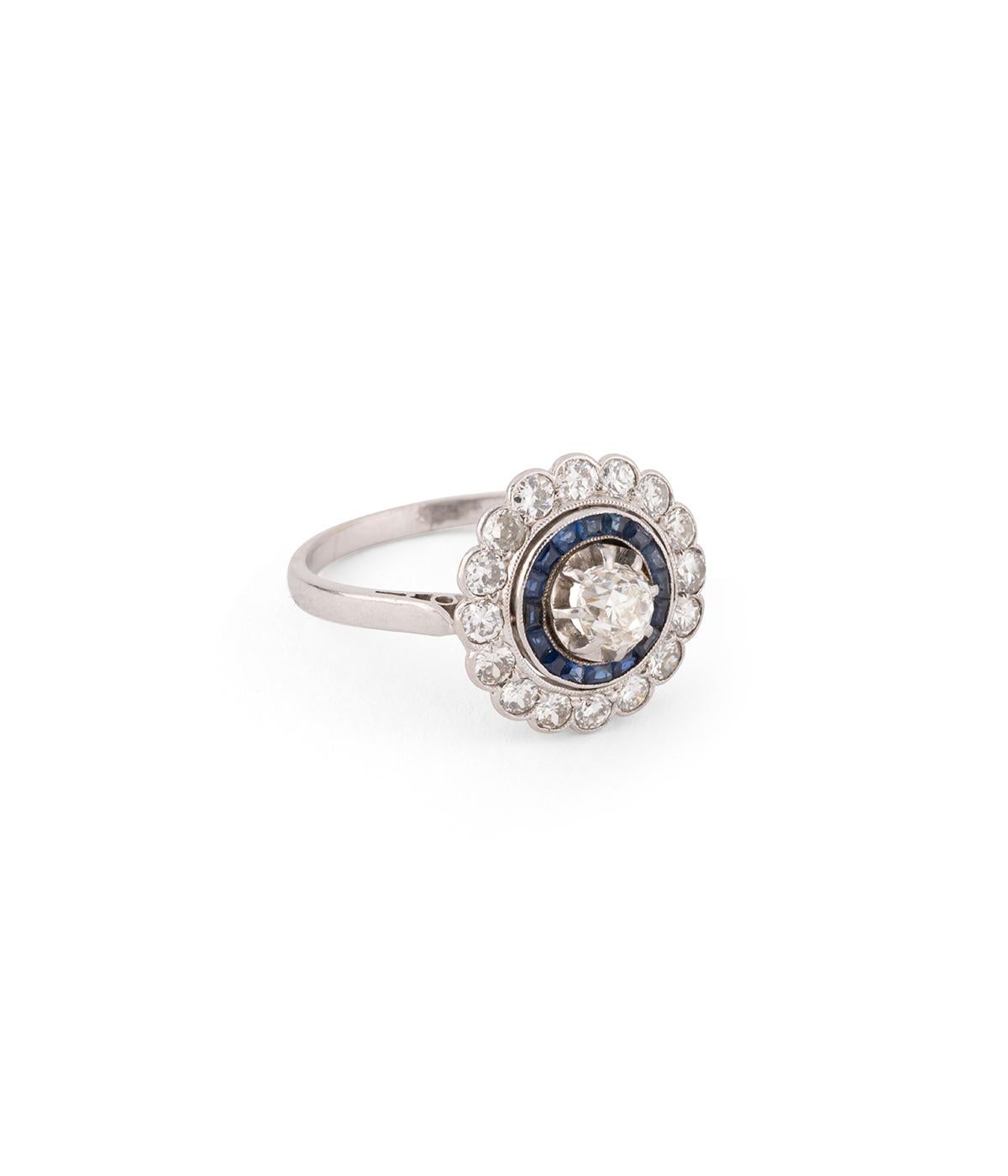 Bague de fiançailles ancienne en platine, diamants et saphirs en venta 1