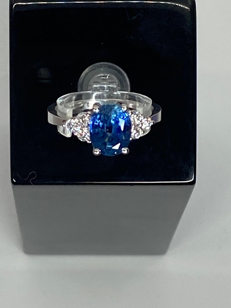 Bague En Or 750 (18 Carats) Avec Saphir Et 6 Diamants - Bijou Occasion 2,11g