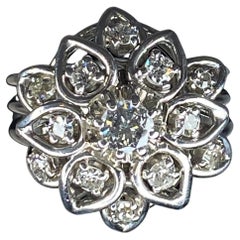 Bague De Fiançailles En Platine, Importante “Fleur” Pavée De Diamants